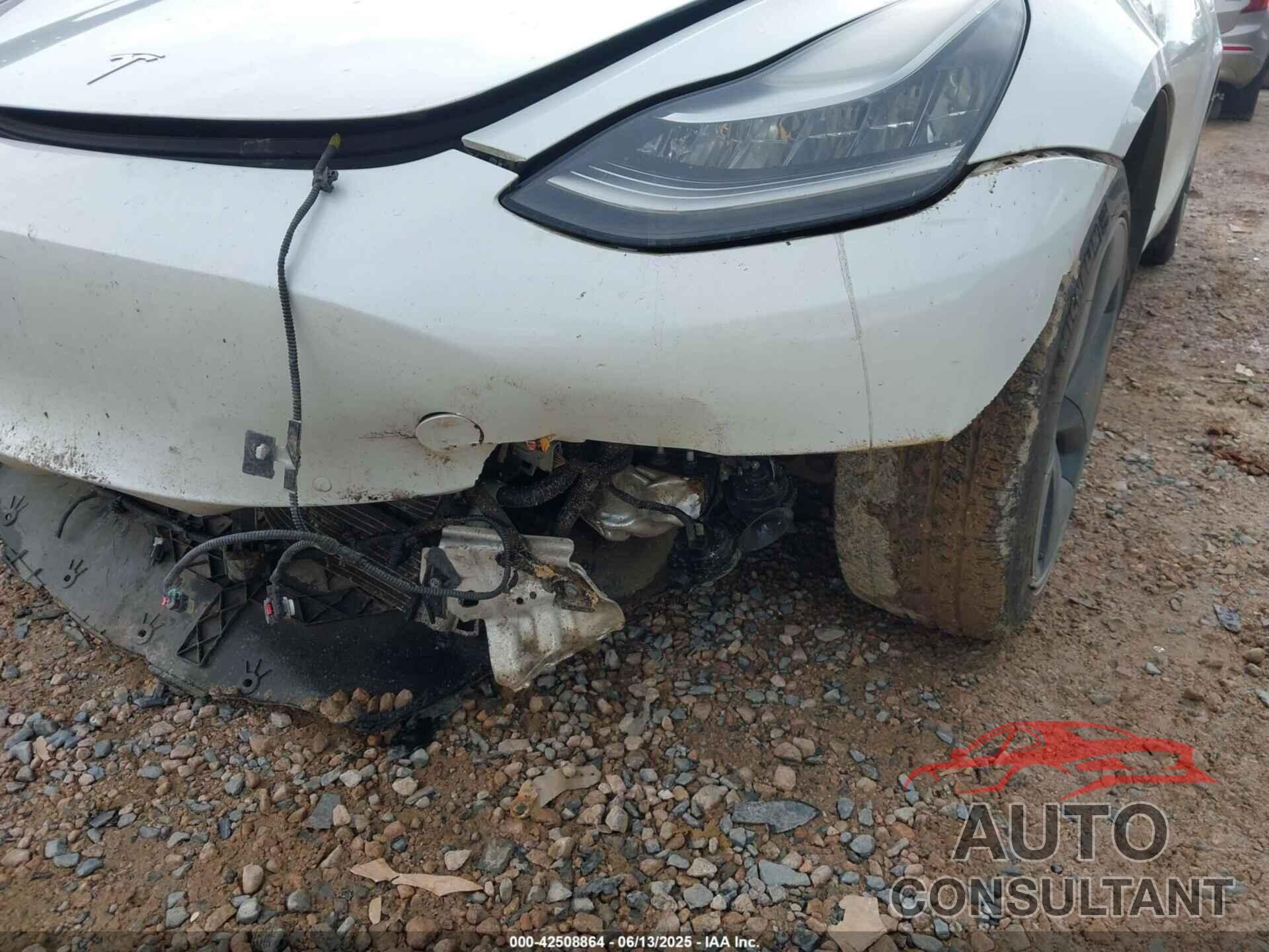 TESLA MODEL 3 2020 - 5YJ3E1EA0LF658686