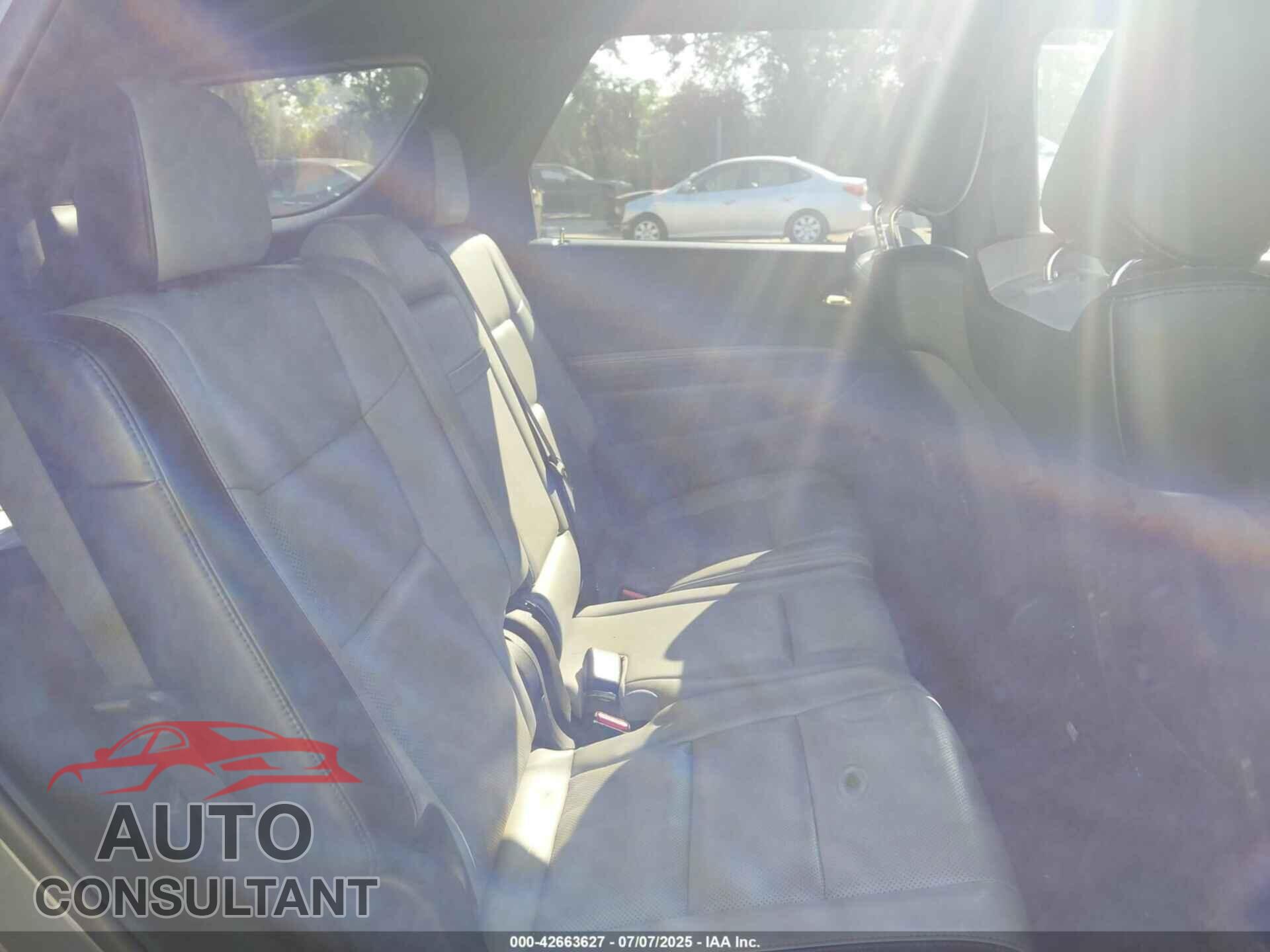 DODGE DURANGO 2023 - 1C4SDJCTXPC572677