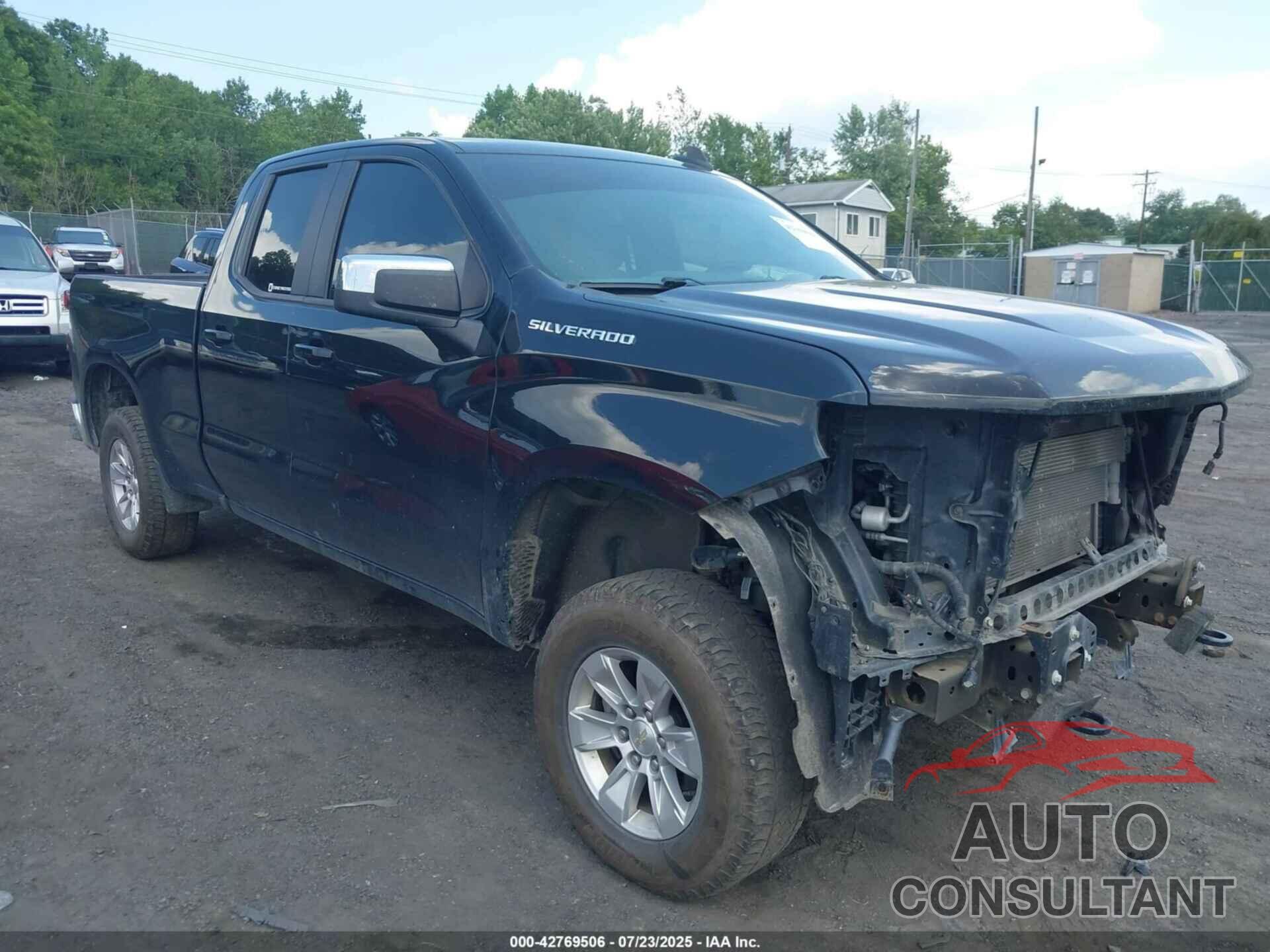 CHEVROLET SILVERADO 1500 2020 - 1GCRYDED2LZ128467