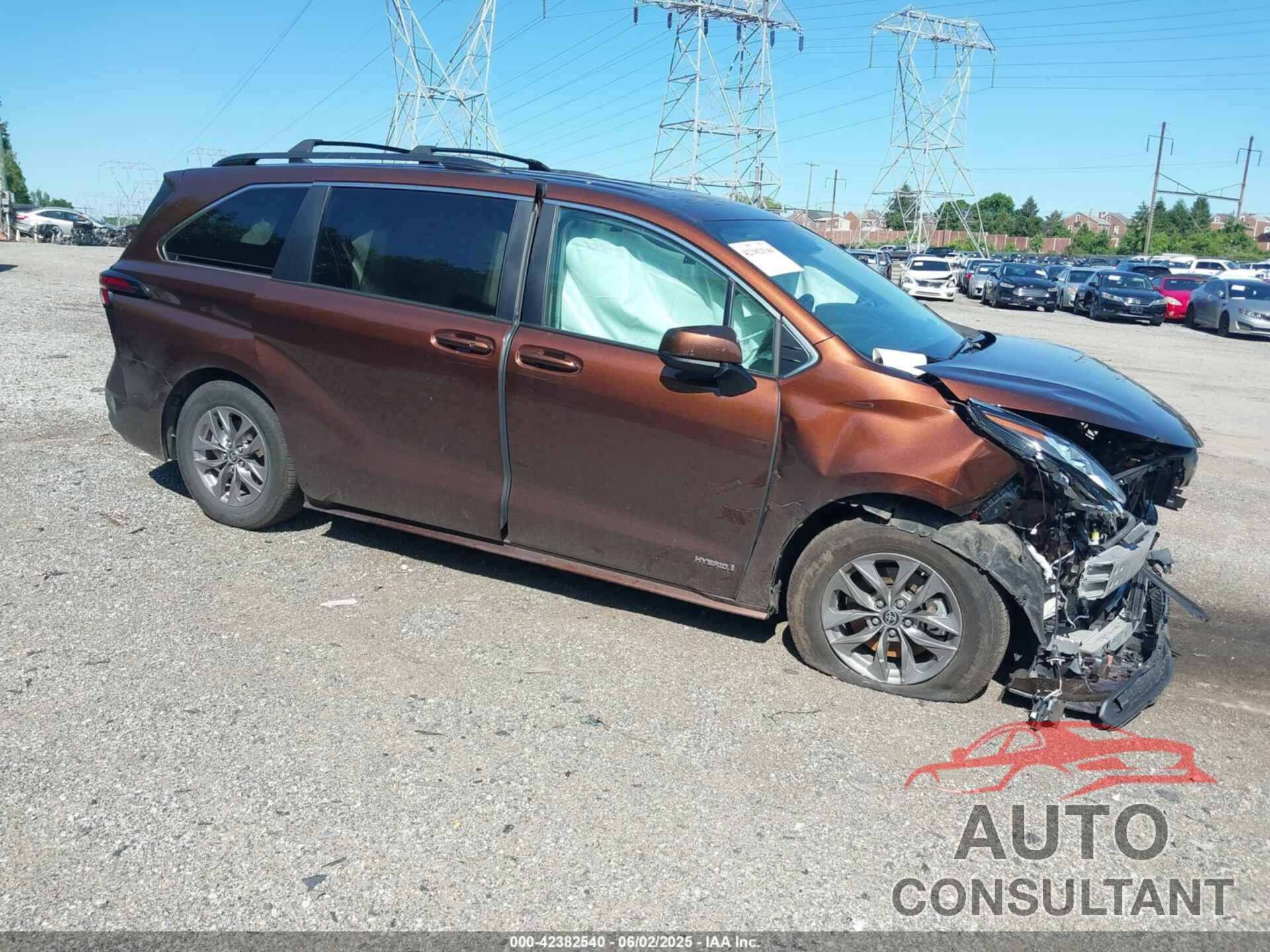 TOYOTA SIENNA 2021 - 5TDKRKEC0MS062918