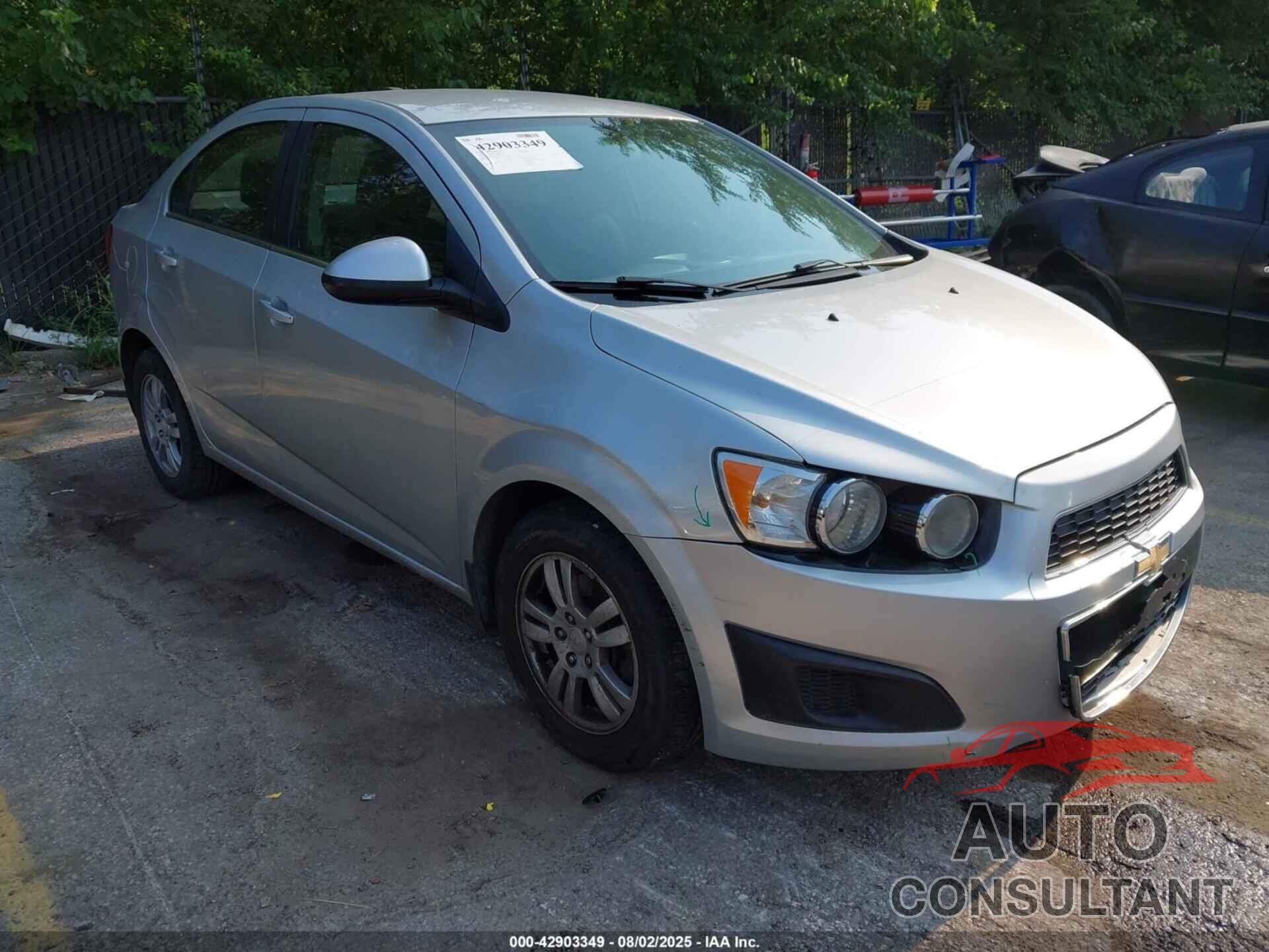 CHEVROLET SONIC 2016 - 1G1JC5SH3G4104232