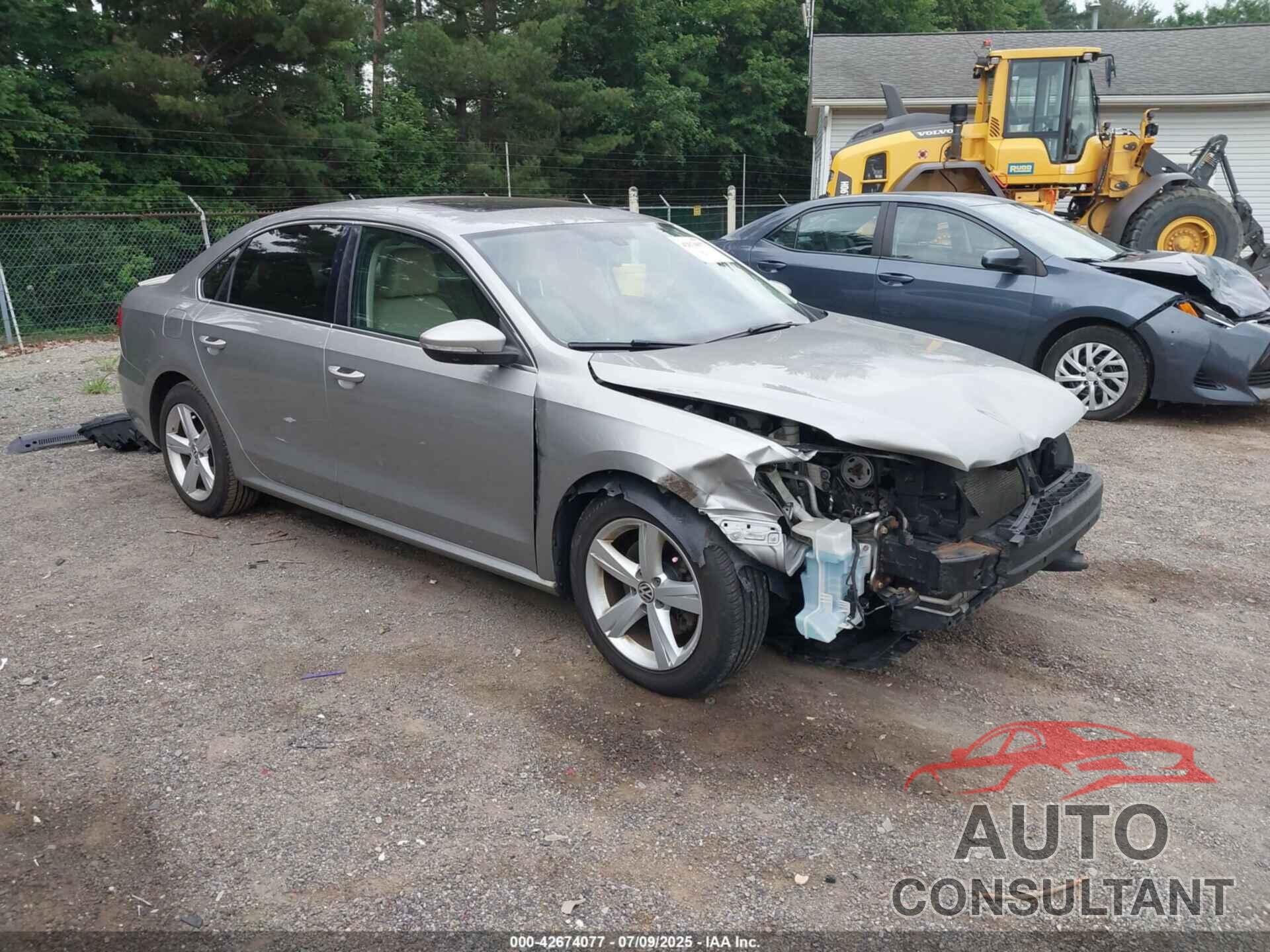 VOLKSWAGEN PASSAT 2012 - 1VWBP7A31CC098820