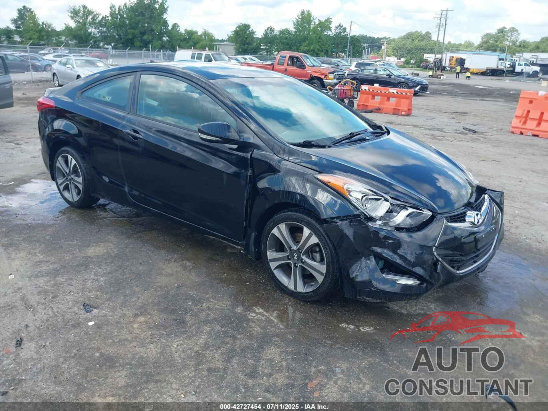 HYUNDAI ELANTRA 2013 - KMHDH6AE3DU019319