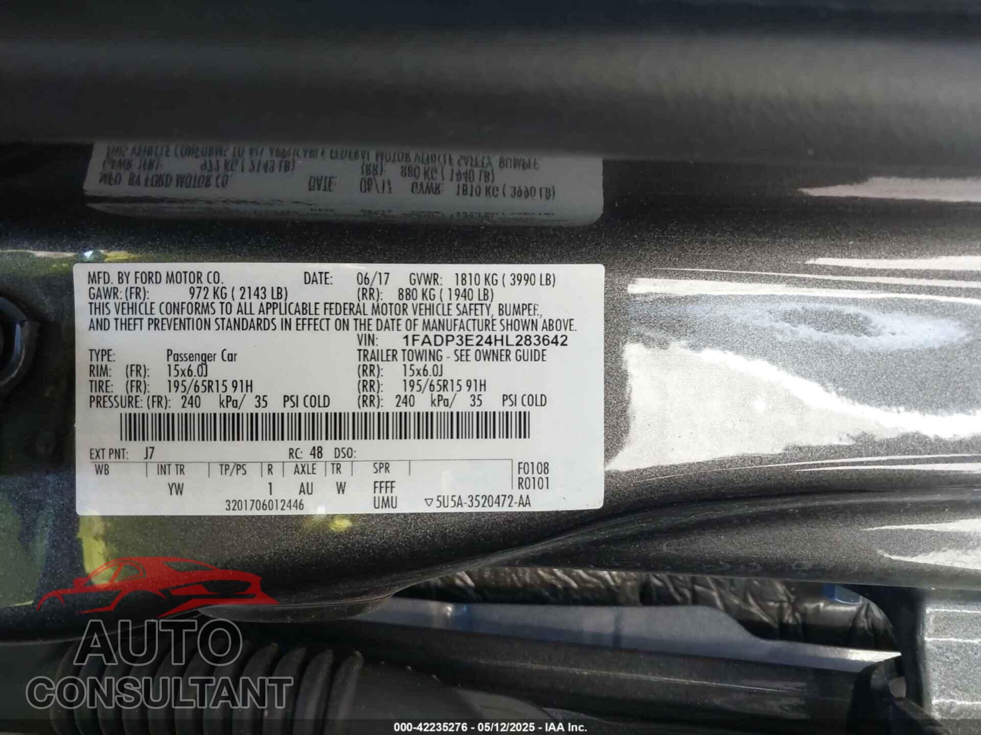 FORD FOCUS 2017 - 1FADP3E24HL283642