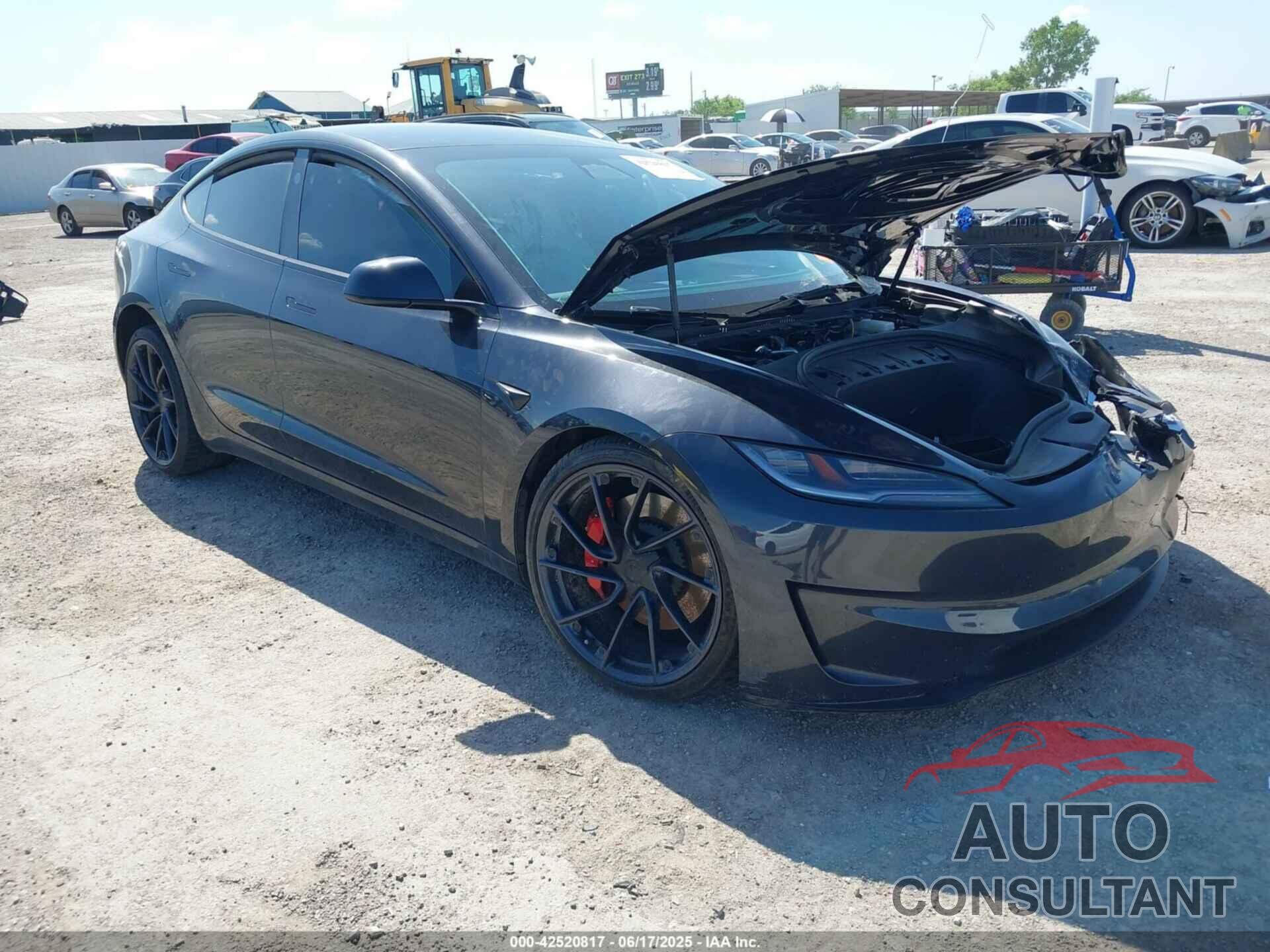 TESLA MODEL 3 2024 - 5YJ3E1ET3RF769257