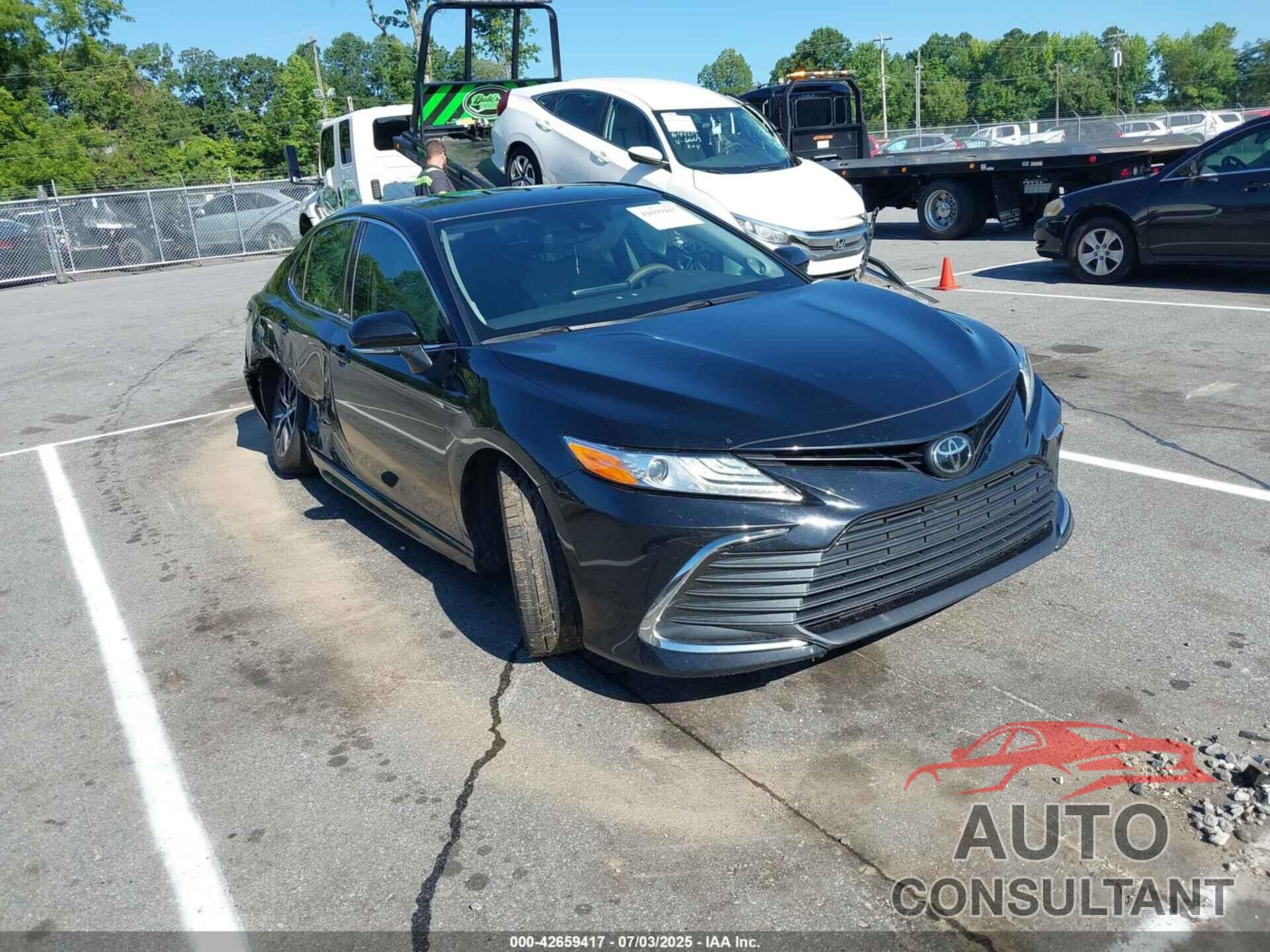 TOYOTA CAMRY 2023 - 4T1F11AK1PU756917