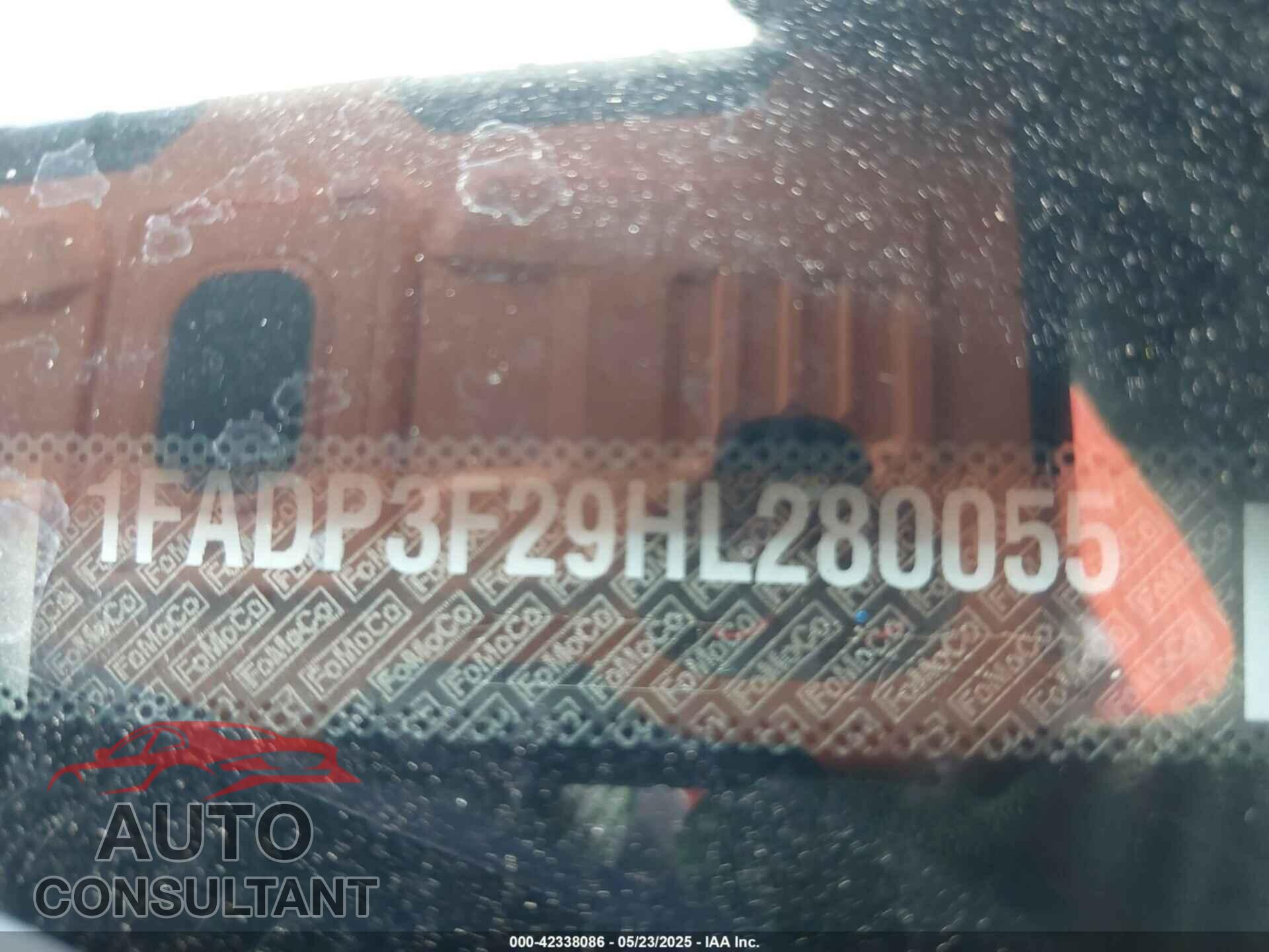 FORD FOCUS 2017 - 1FADP3F29HL280055