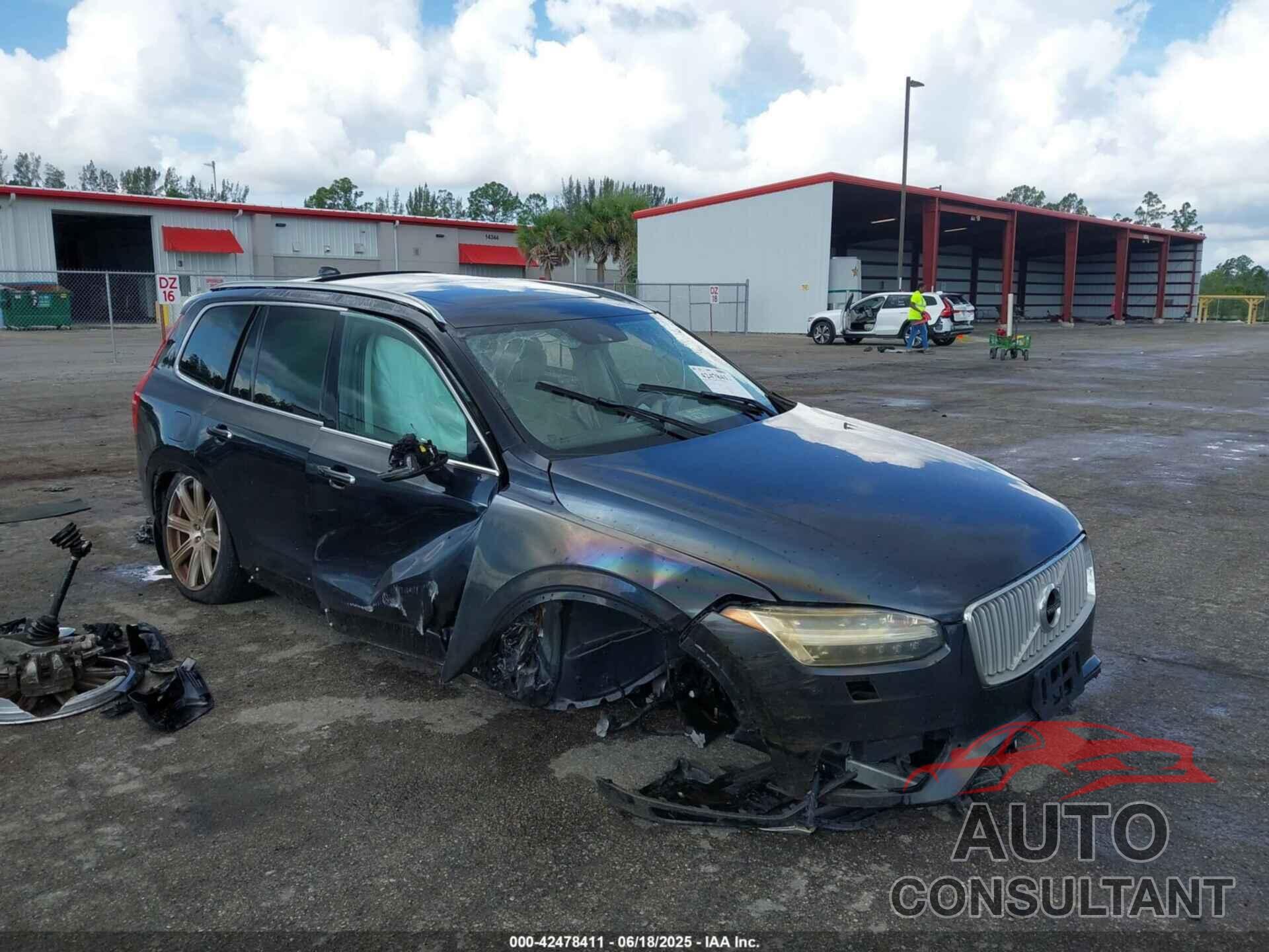 VOLVO XC90 2018 - YV4A22PL2J1377688