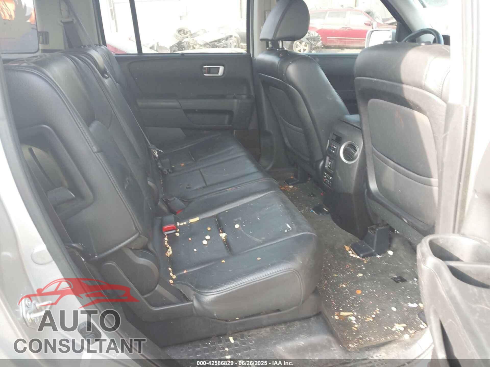 HONDA PILOT 2014 - 5FNYF4H90EB040731