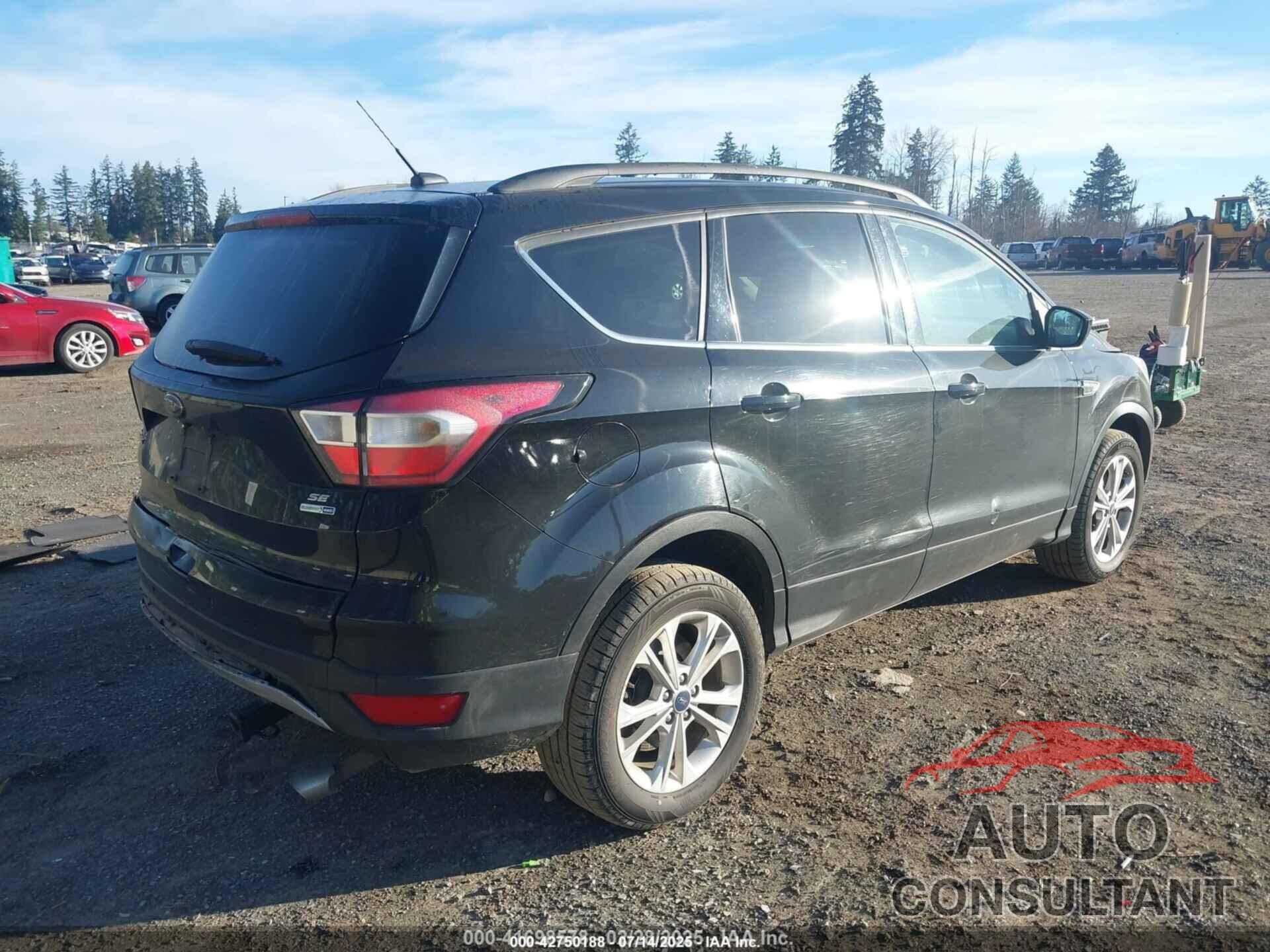 FORD ESCAPE 2017 - 1FMCU9G93HUC02907
