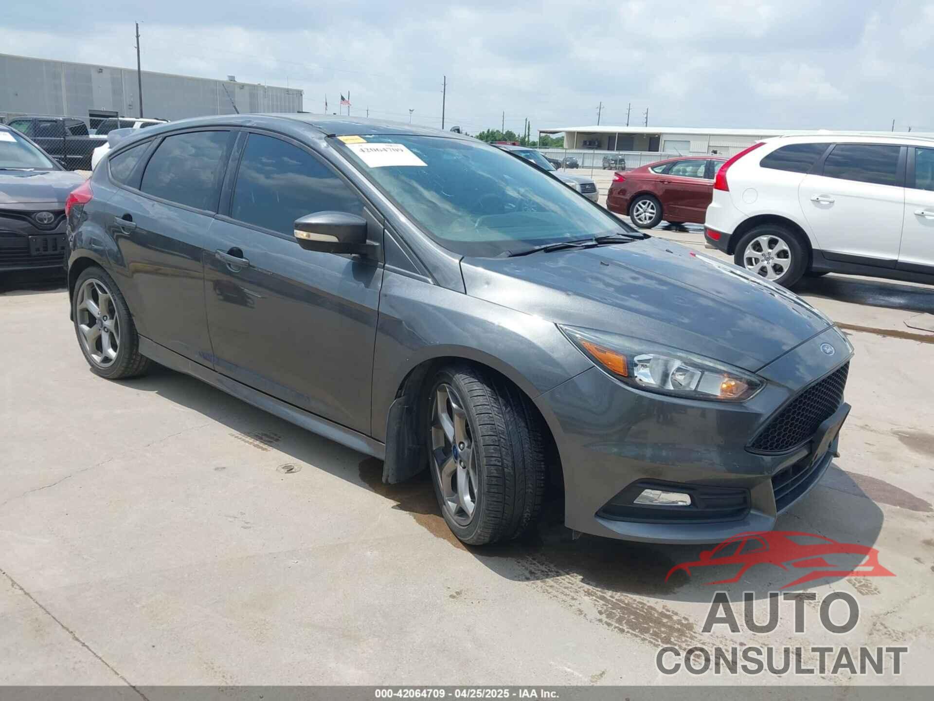FORD FOCUS ST 2017 - 1FADP3L99HL222495
