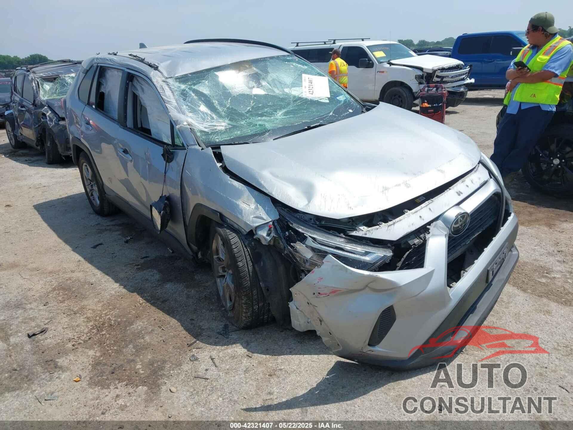 TOYOTA RAV4 2022 - 2T3P1RFV5NW260495