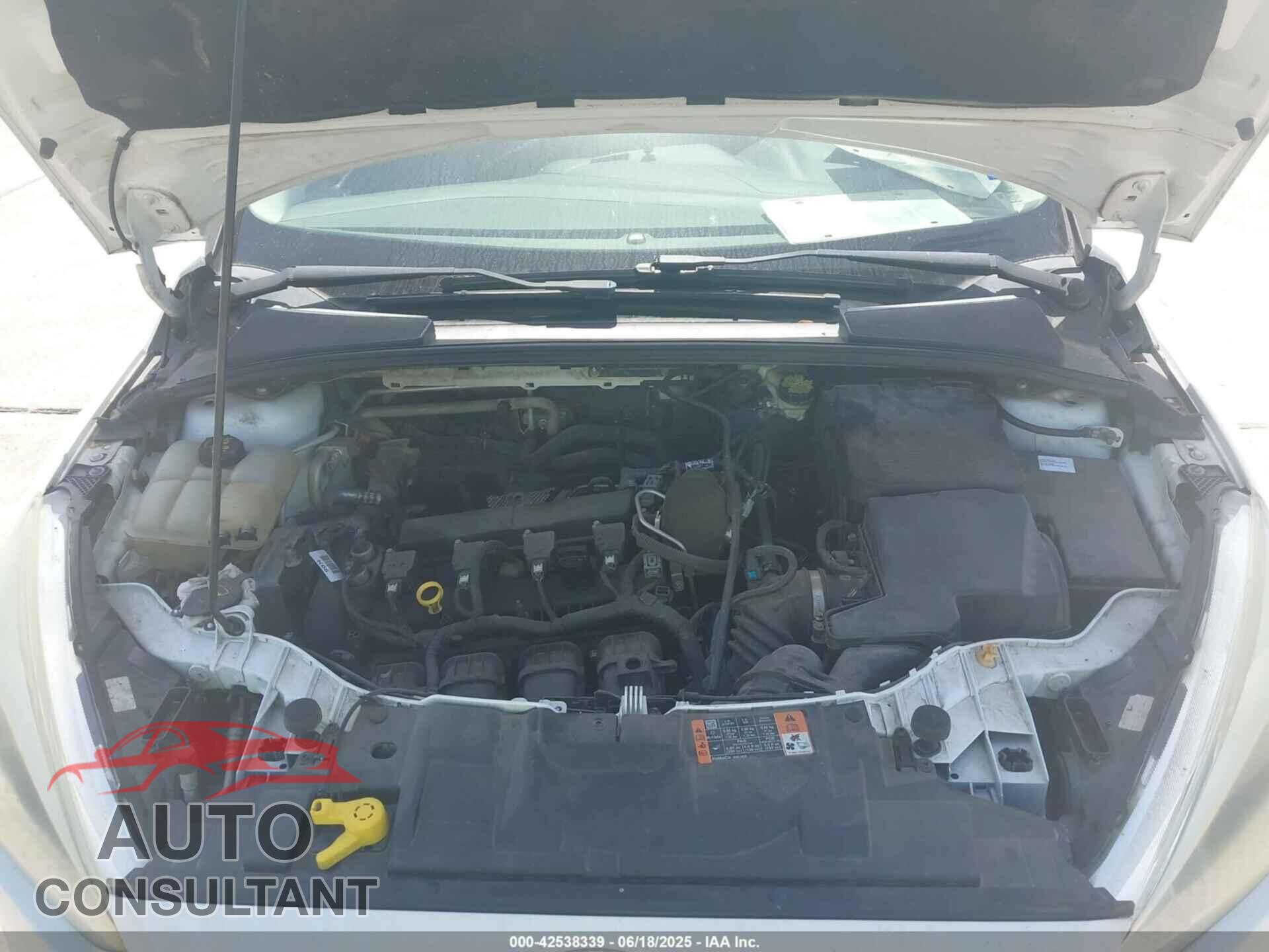 FORD FOCUS 2015 - 1FADP3E22FL356603
