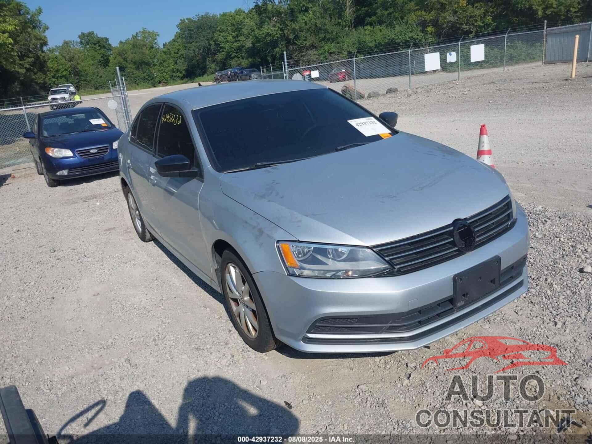 VOLKSWAGEN JETTA 2015 - 3VWD17AJ4FM348823