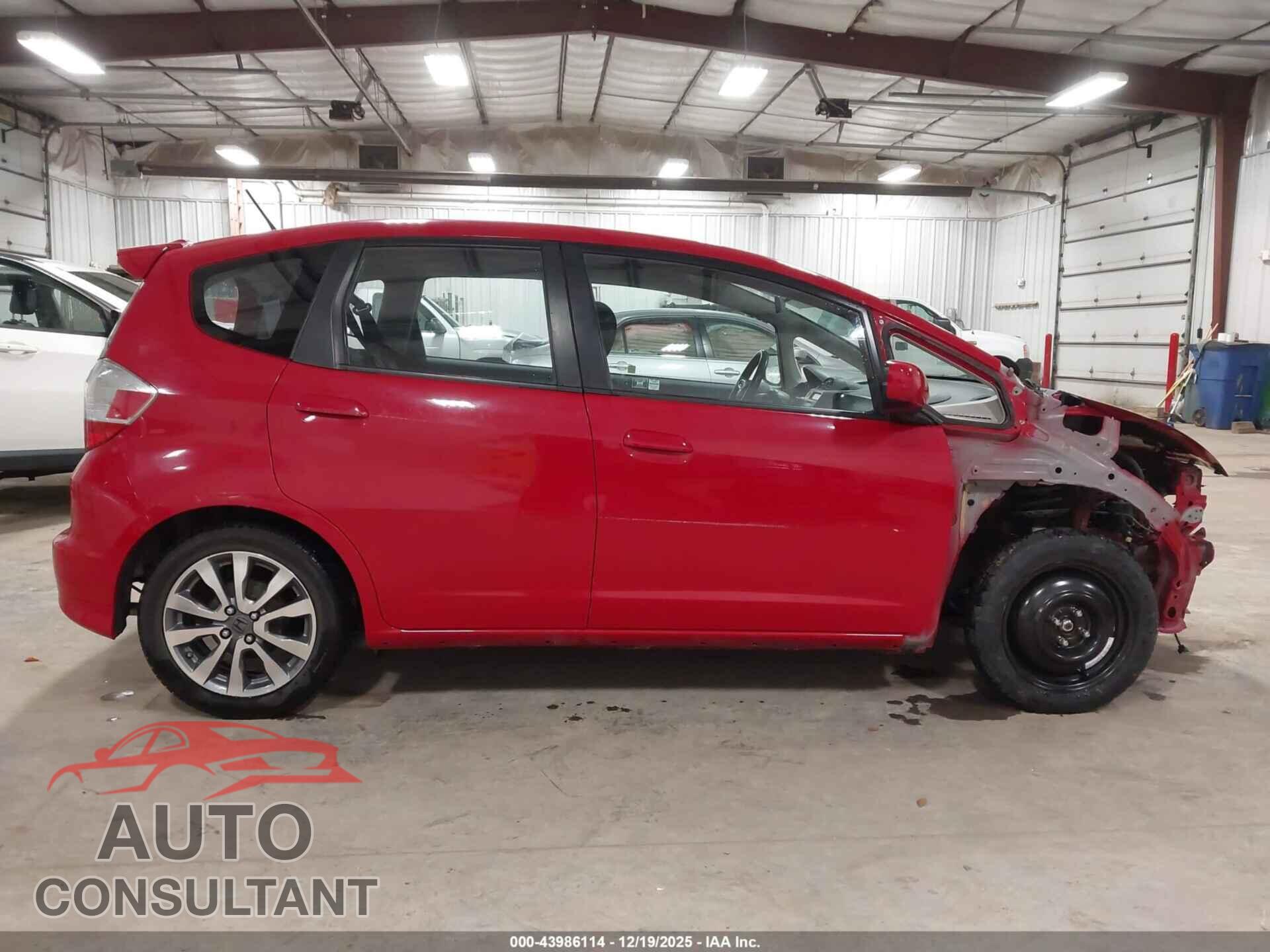 HONDA FIT 2013 - JHMGE8H54DC008457