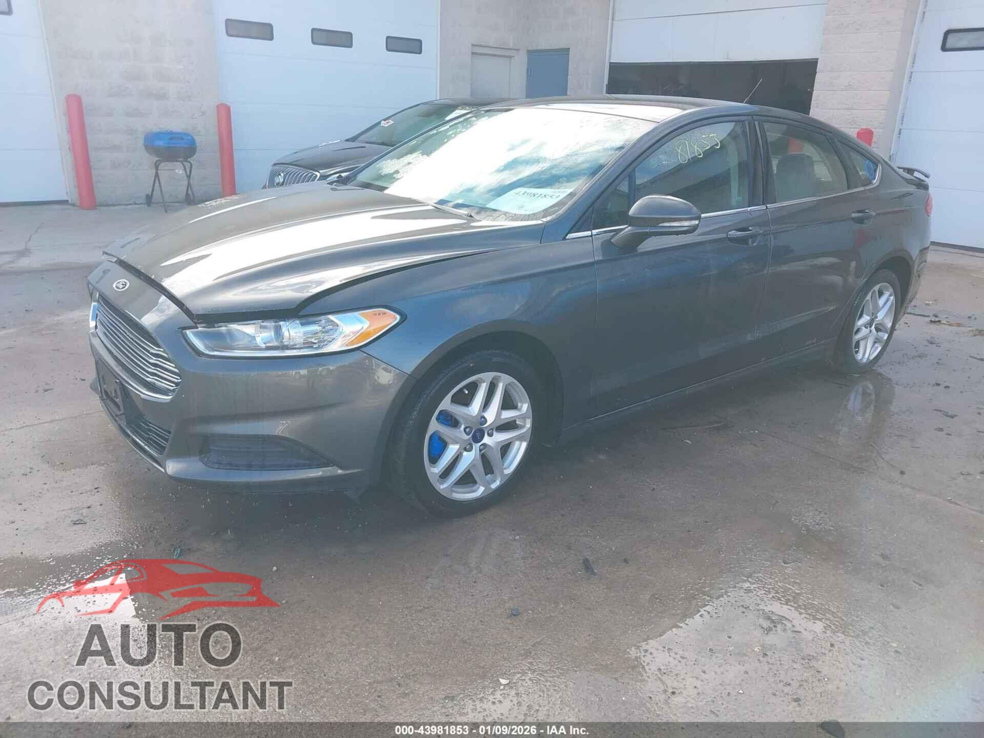 FORD FUSION 2015 - 1FA6P0H78F5125823