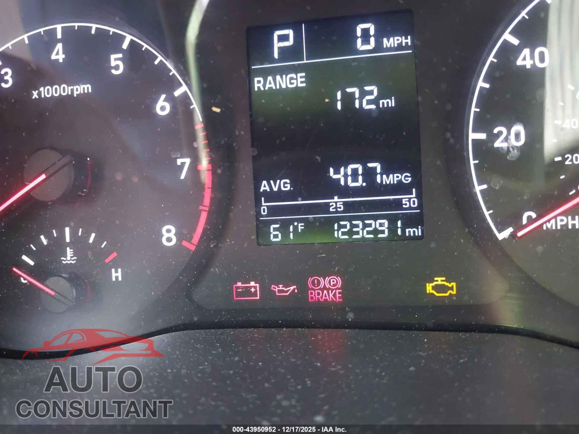 HYUNDAI ACCENT 2018 - 3KPC24A39JE022028