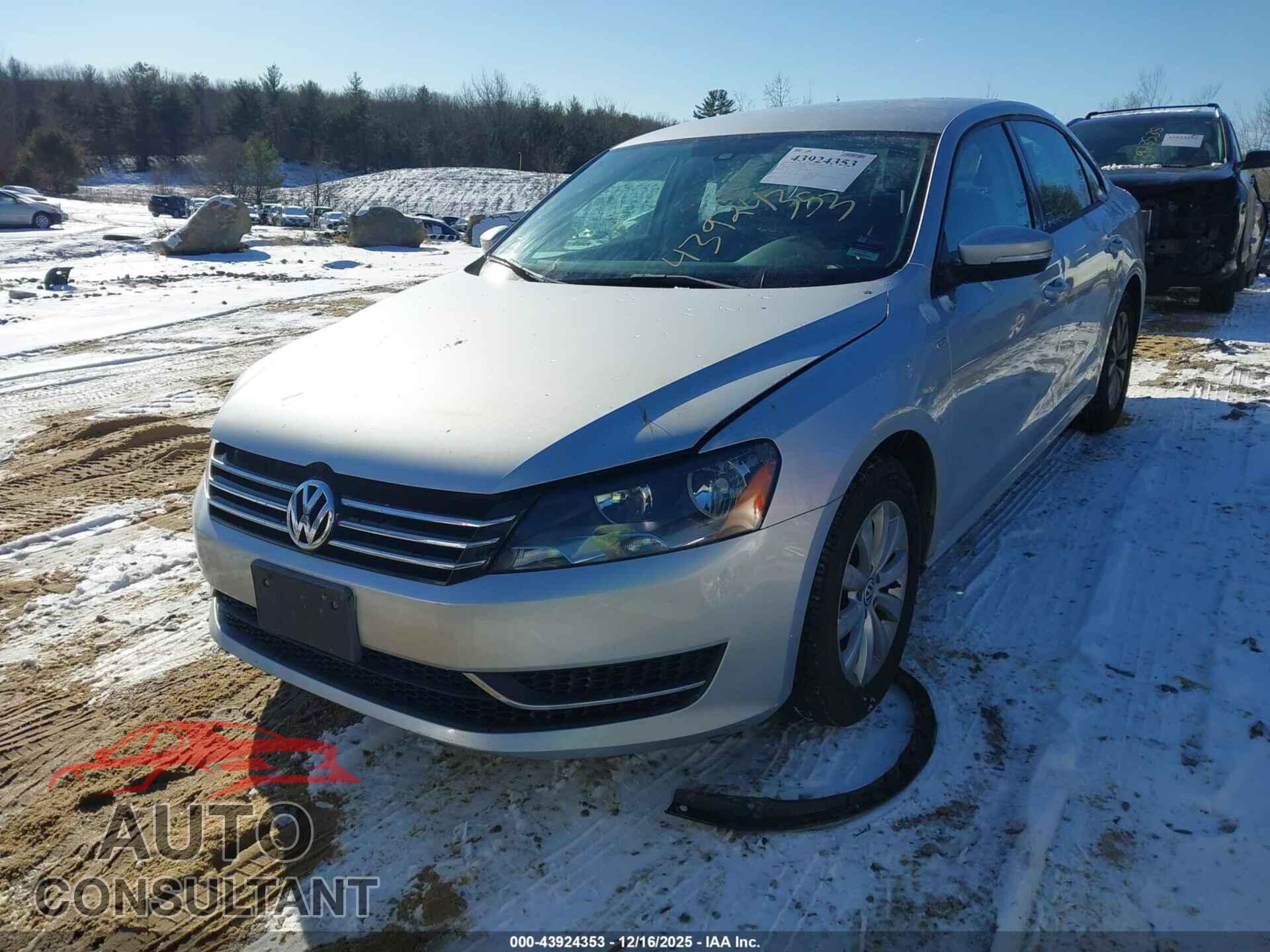 VOLKSWAGEN PASSAT 2014 - 1VWAT7A30EC097734
