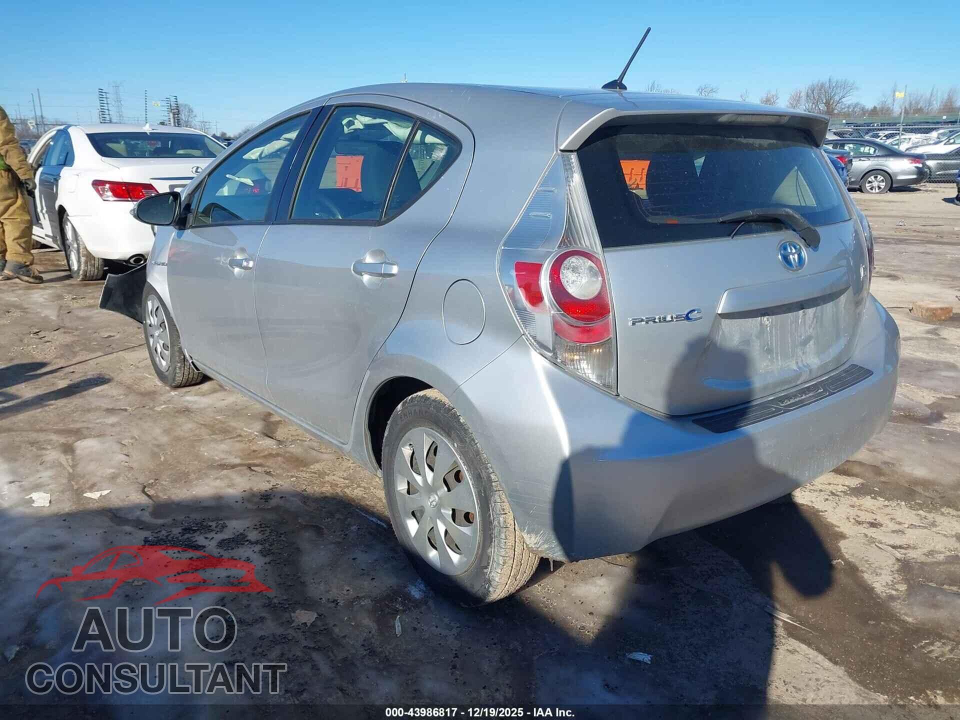 TOYOTA PRIUS C 2014 - JTDKDTB34E1079082