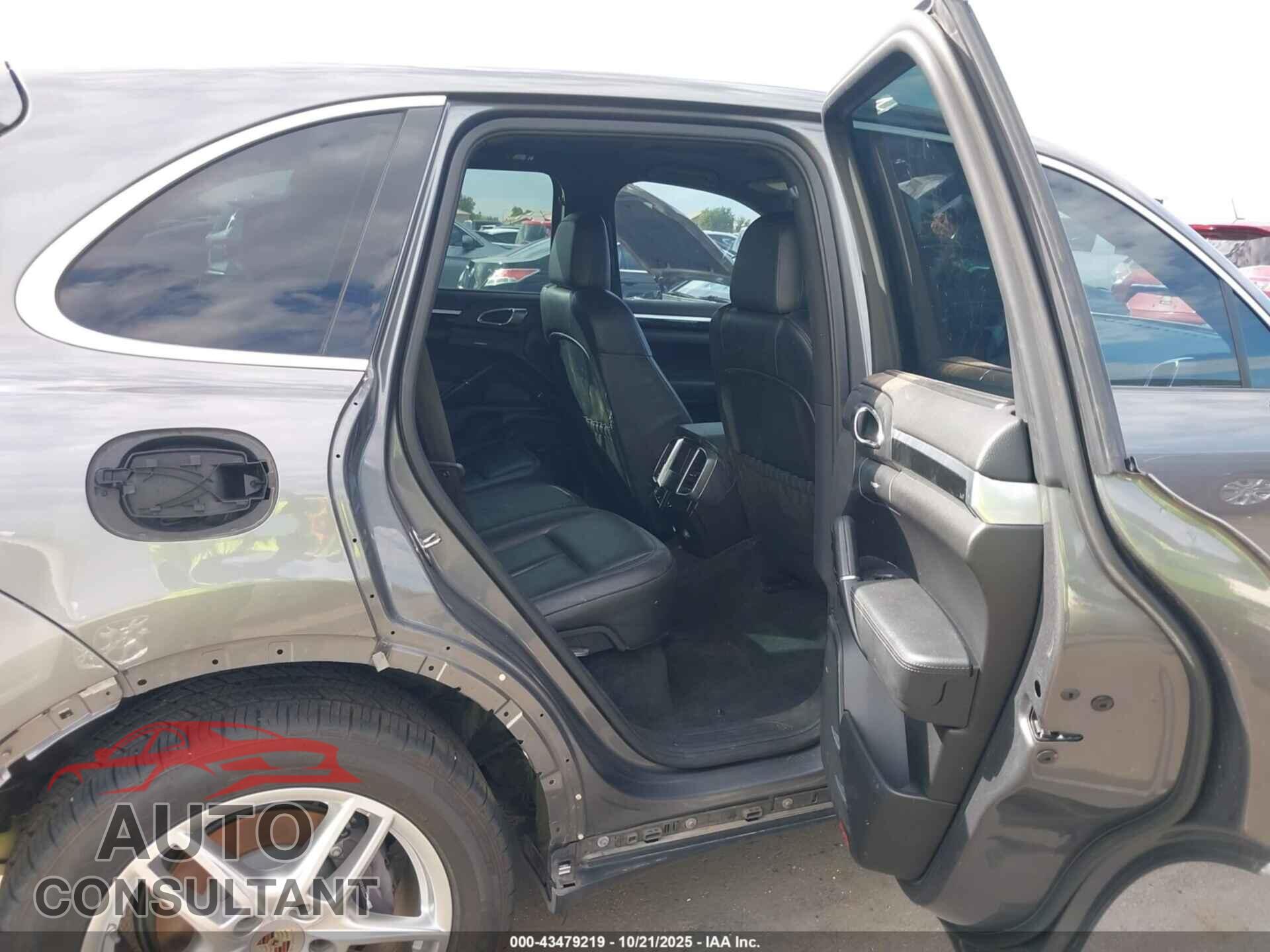 PORSCHE CAYENNE 2013 - WP1AA2A25DLA03699