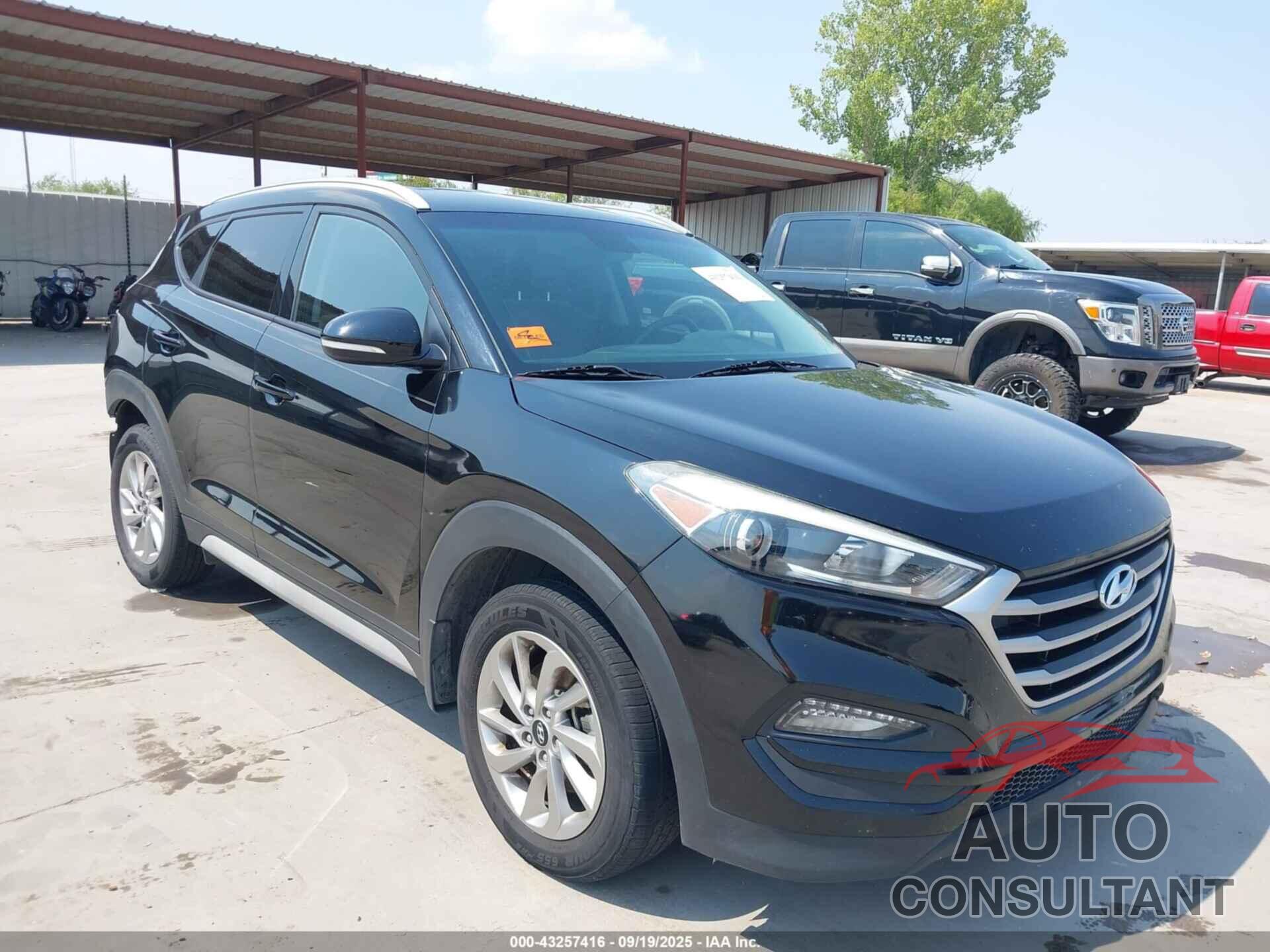 HYUNDAI TUCSON 2018 - KM8J33A42JU613077