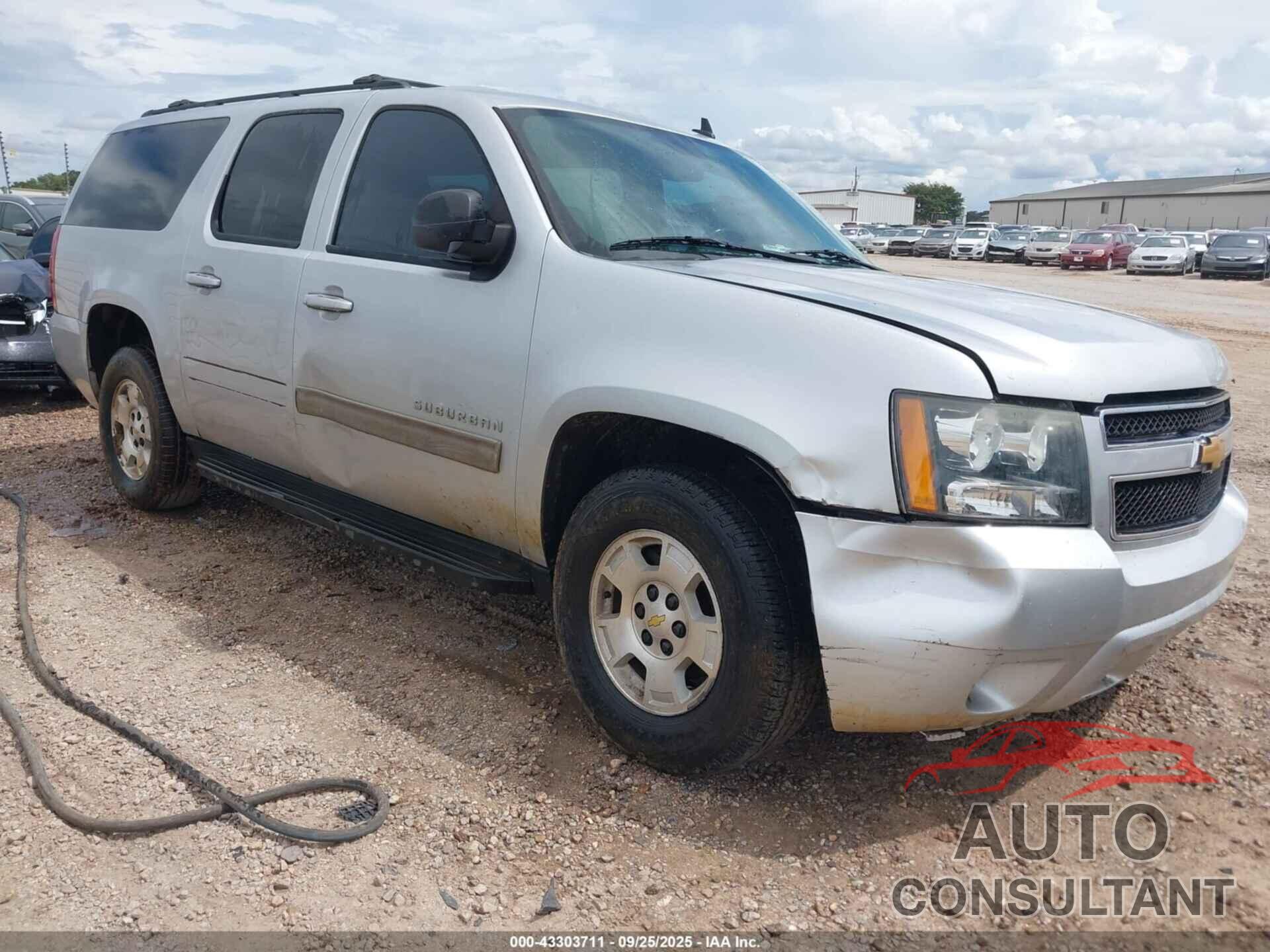 CHEVROLET SUBURBAN 1500 2014 - 1GNSCHE06ER231731