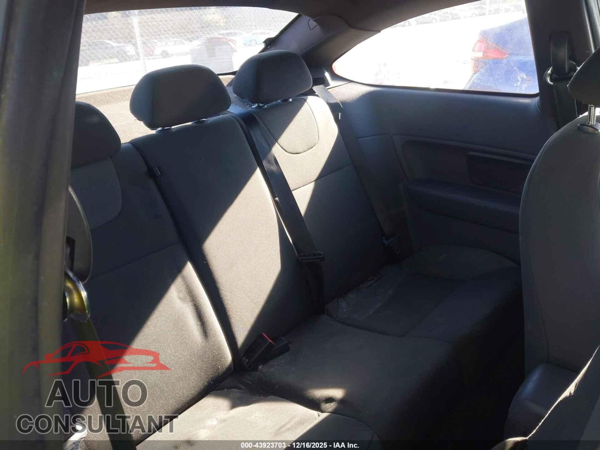 FORD FOCUS 2009 - 1FAHP33N29W202071