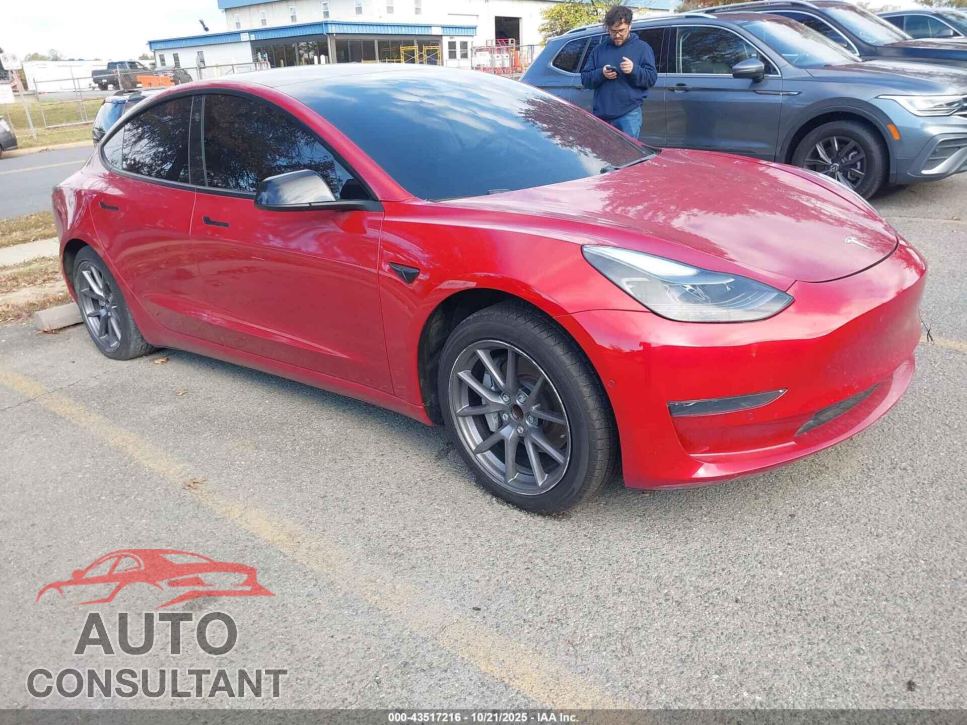 TESLA MODEL 3 2021 - 5YJ3E1EA5MF857489