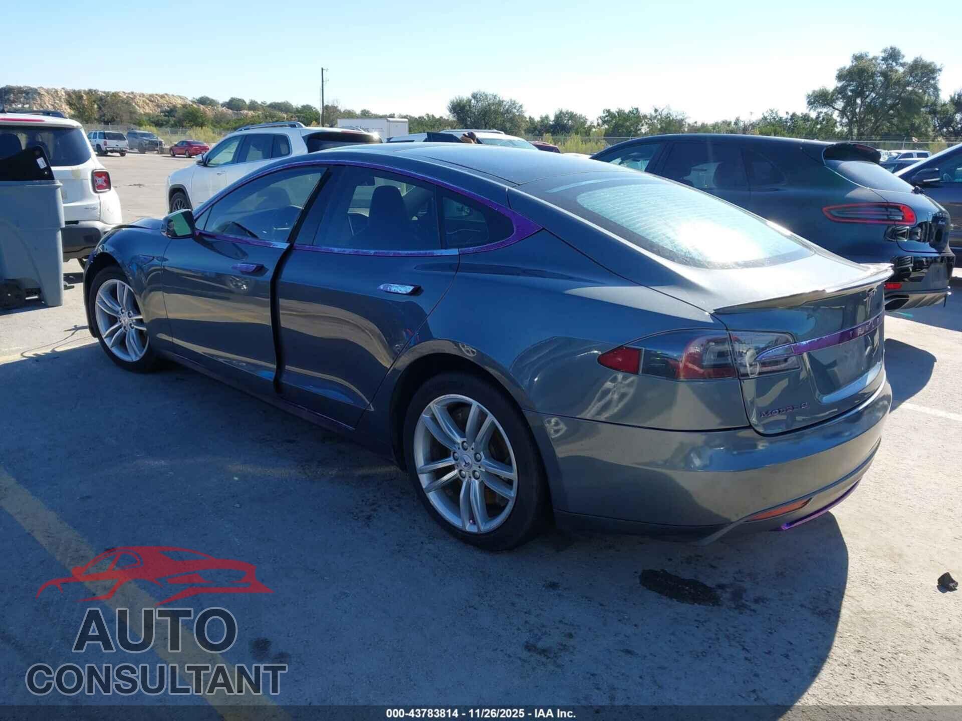 TESLA MODEL S 2013 - 5YJSA1CP3DFP06231