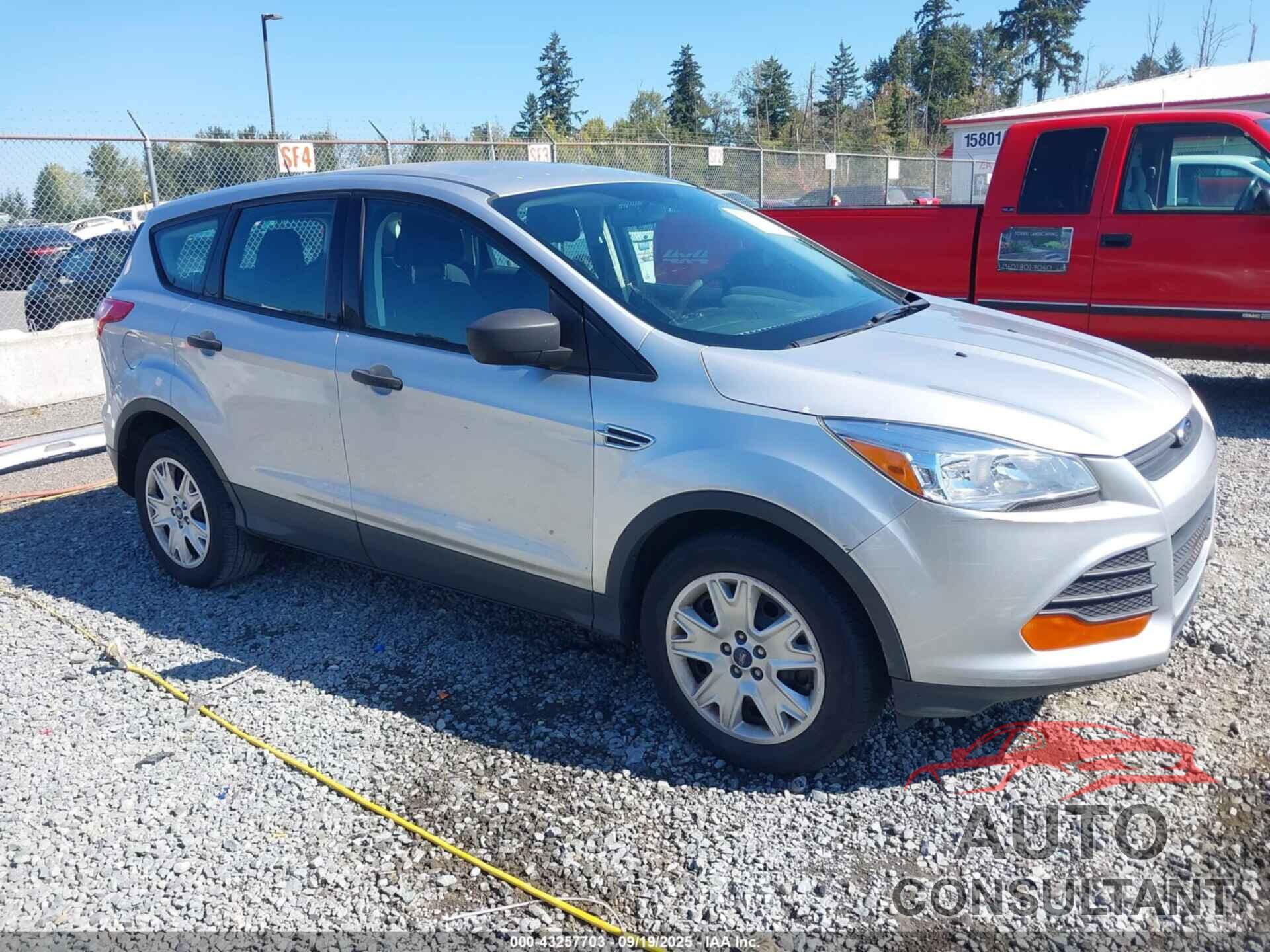 FORD ESCAPE 2013 - 1FMCU0F70DUB65594