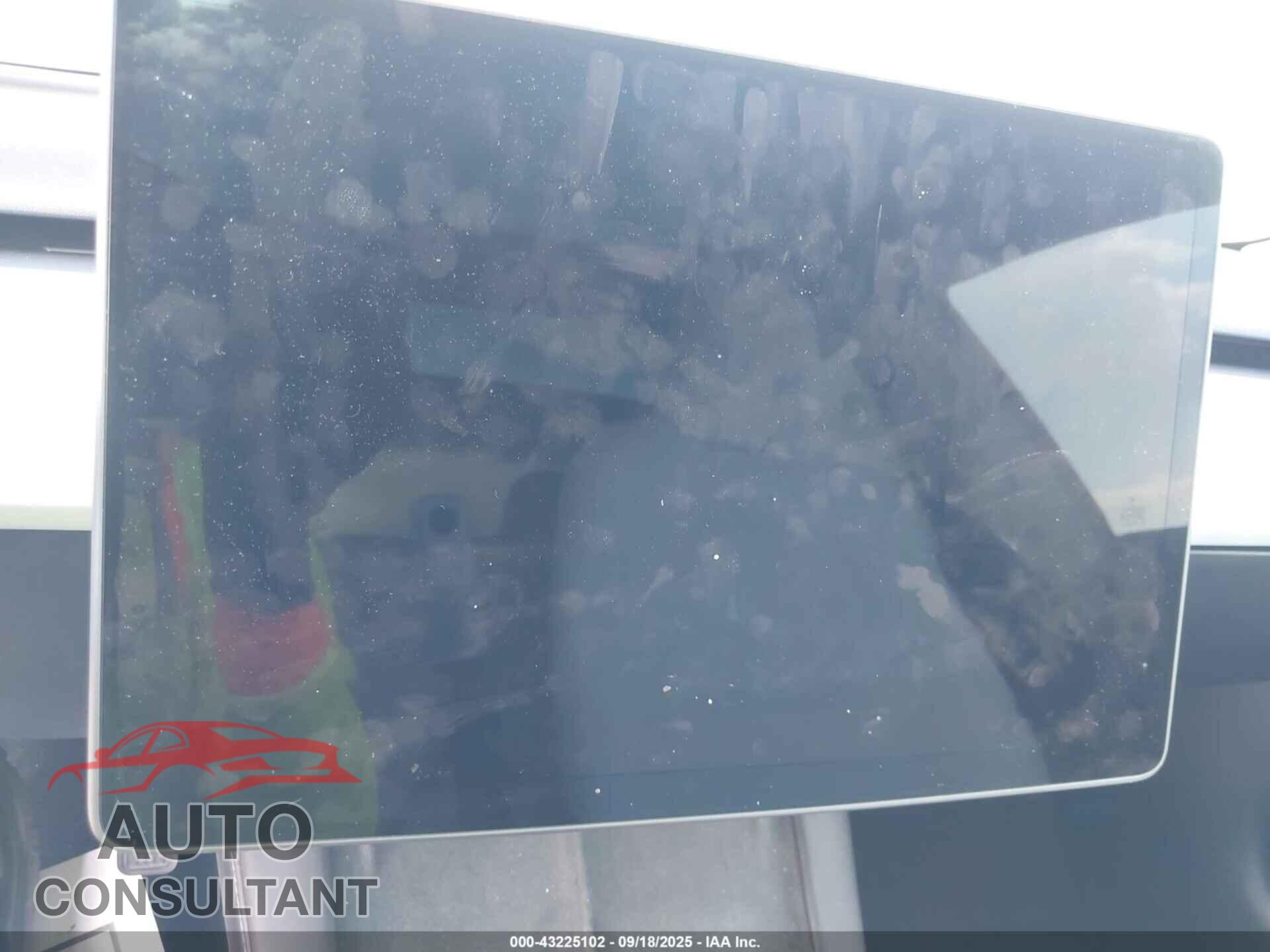 TESLA MODEL 3 2023 - 5YJ3E1EA3PF650054