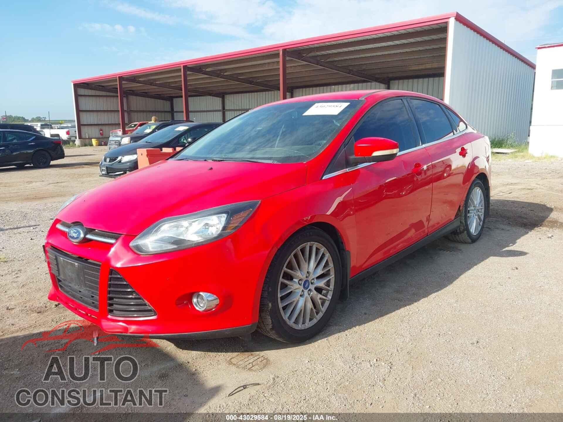FORD FOCUS 2012 - 1FAHP3H21CL221914