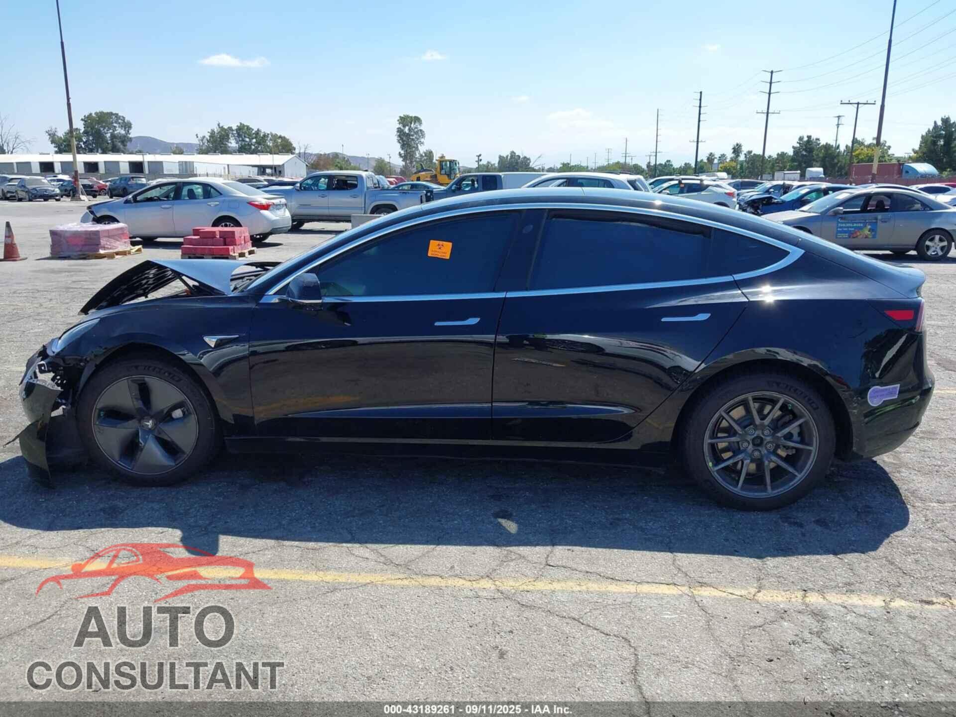 TESLA MODEL 3 2018 - 5YJ3E1EA0JF155267