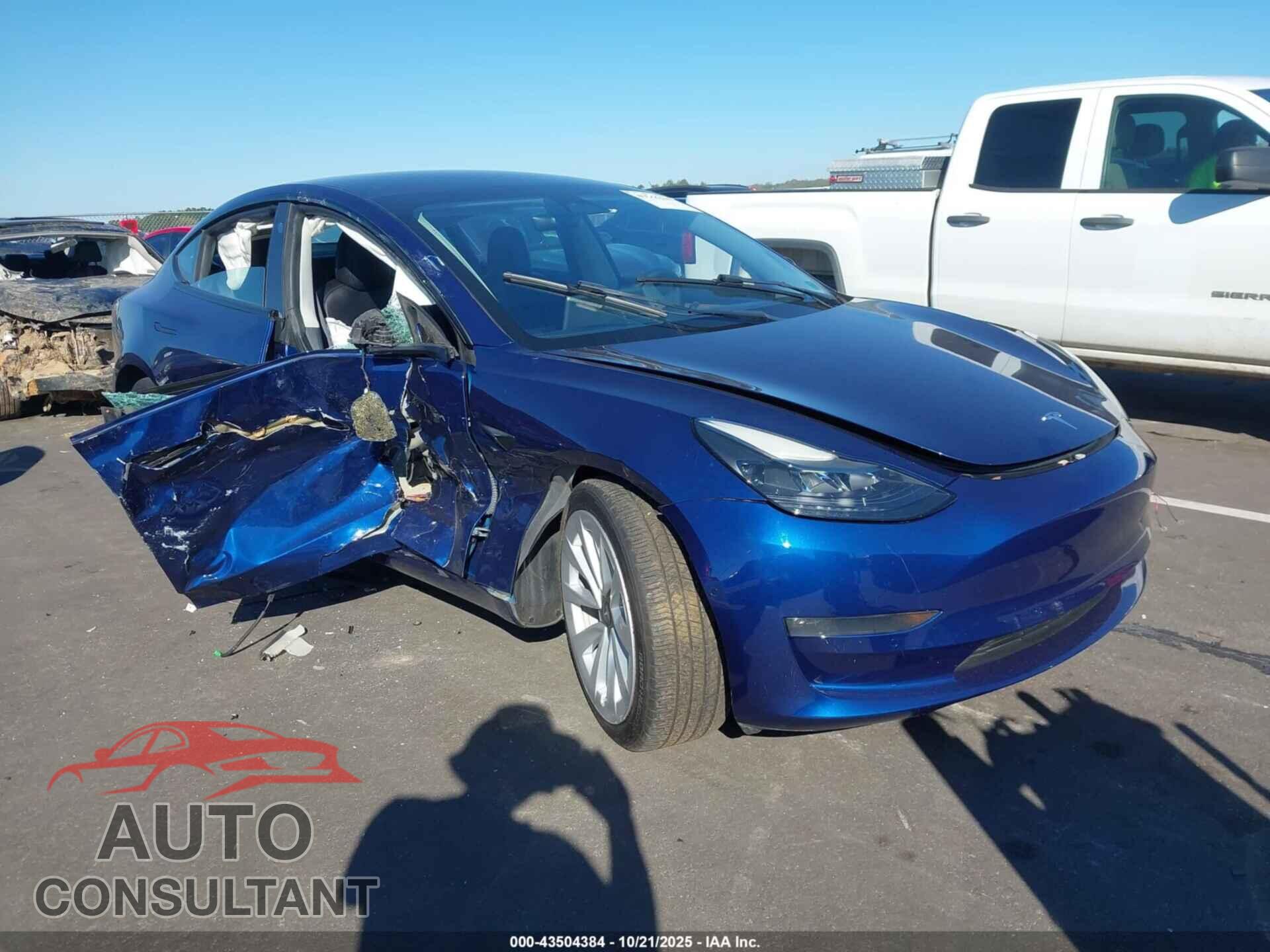 TESLA MODEL 3 2022 - 5YJ3E1EB5NF198582