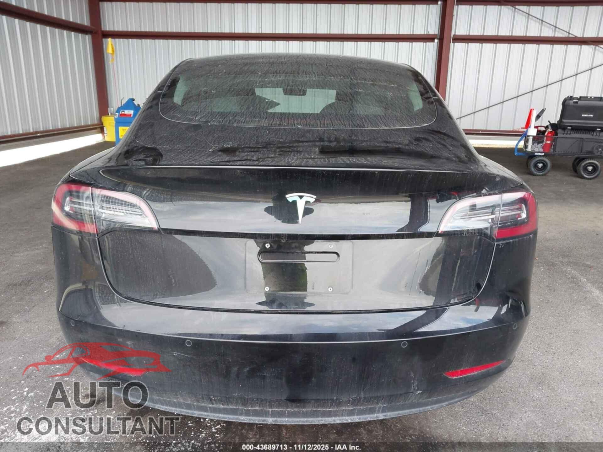 TESLA MODEL 3 2018 - 5YJ3E1EA7JF062827