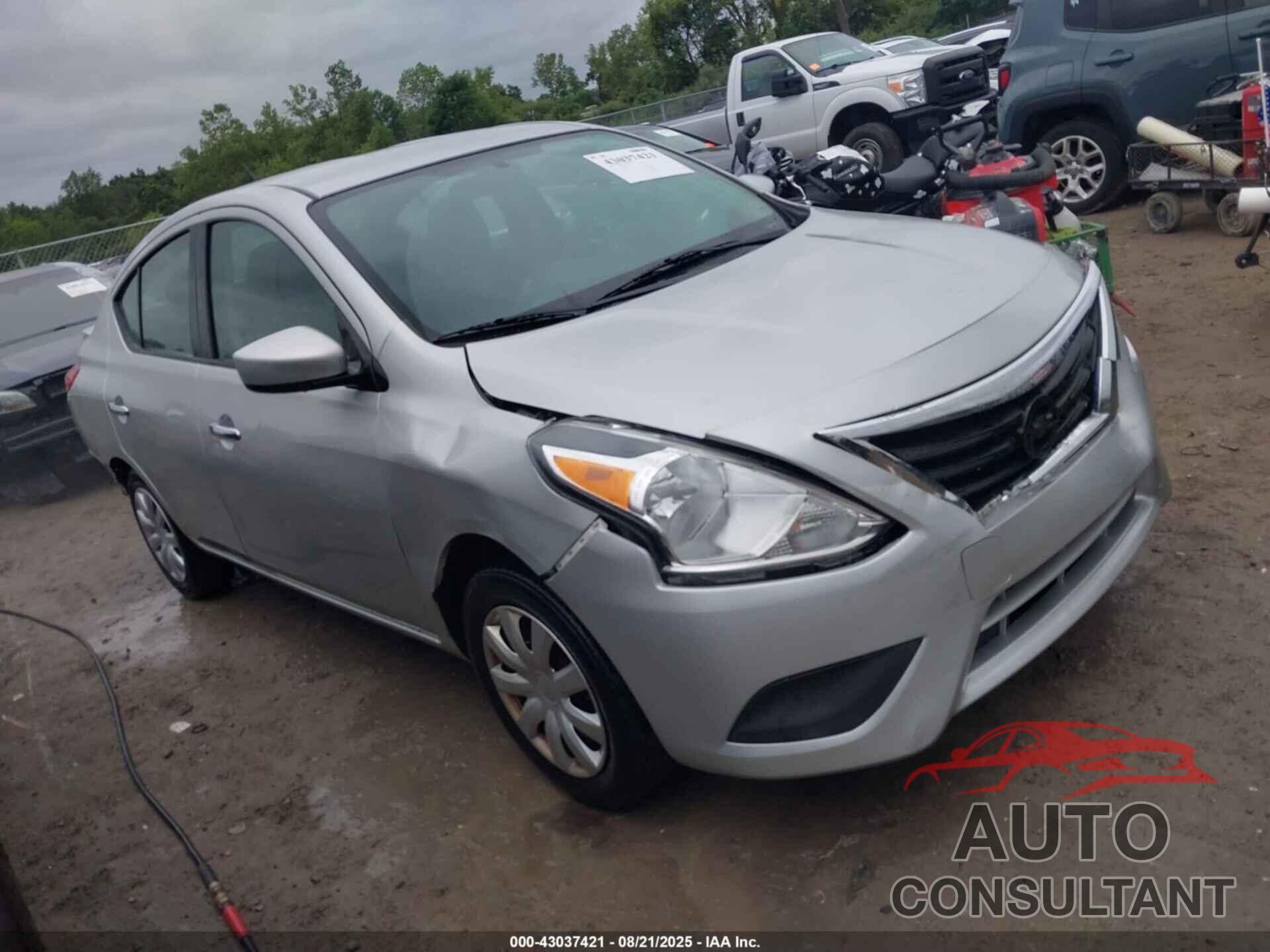 NISSAN VERSA 2019 - 3N1CN7AP7KL851157