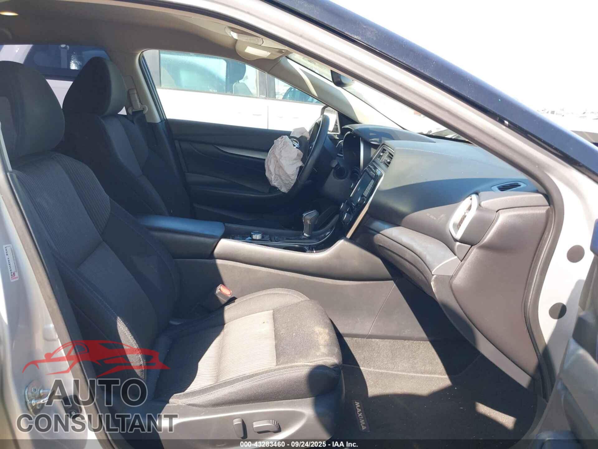 NISSAN MAXIMA 2017 - 1N4AA6AP1HC412878