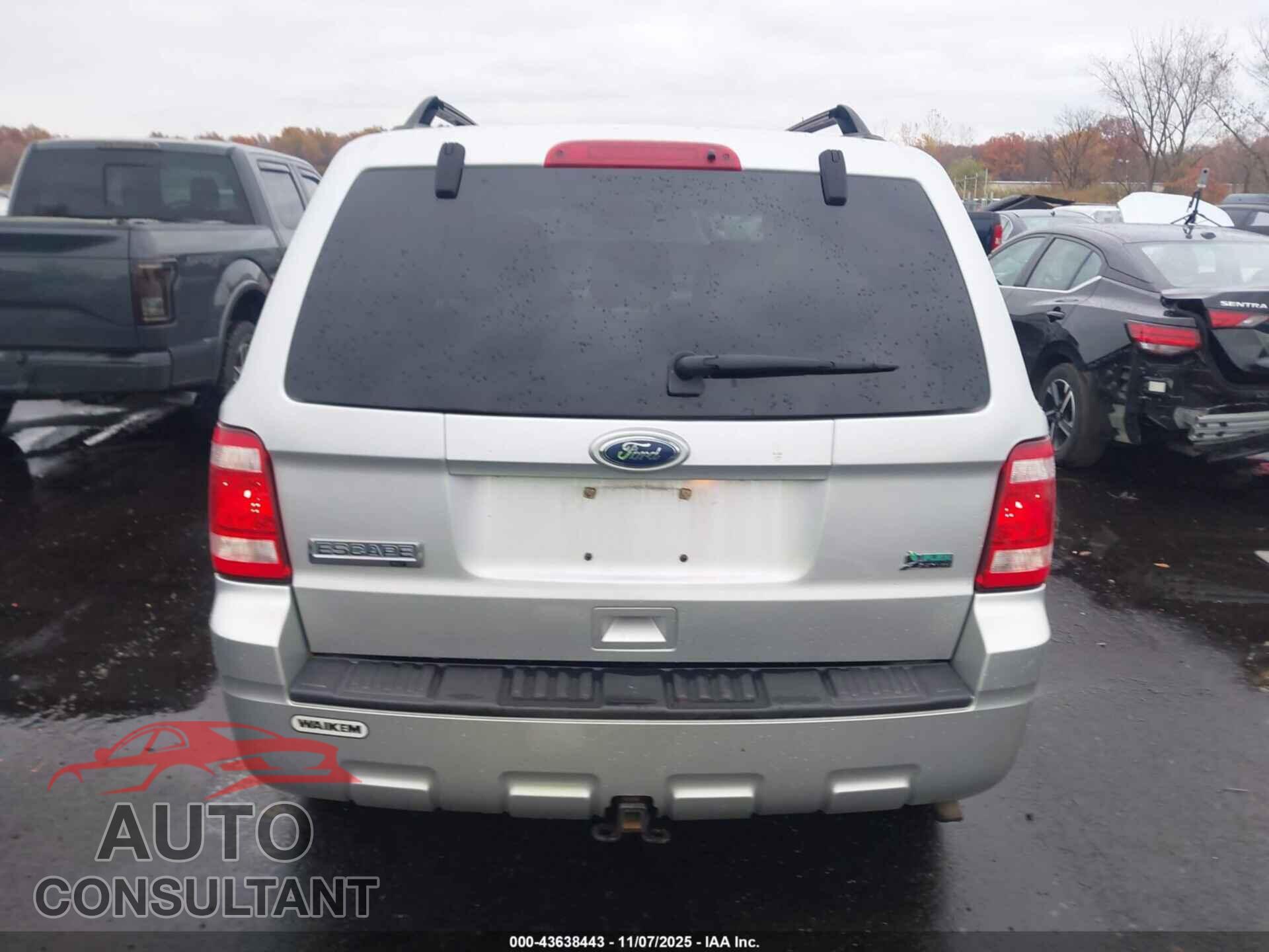 FORD ESCAPE 2010 - 1FMCU0DG1AKD17859