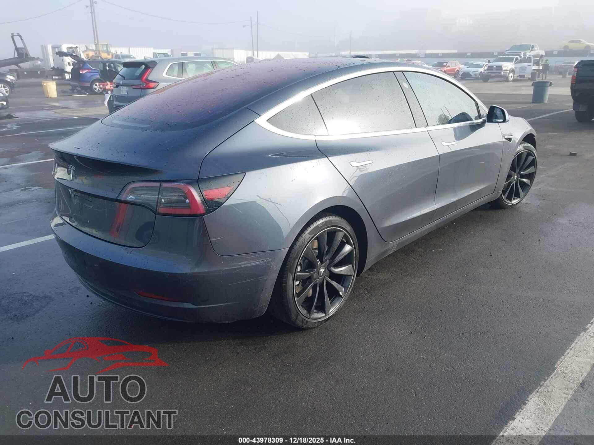 TESLA MODEL 3 2018 - 5YJ3E1EA3JF019909
