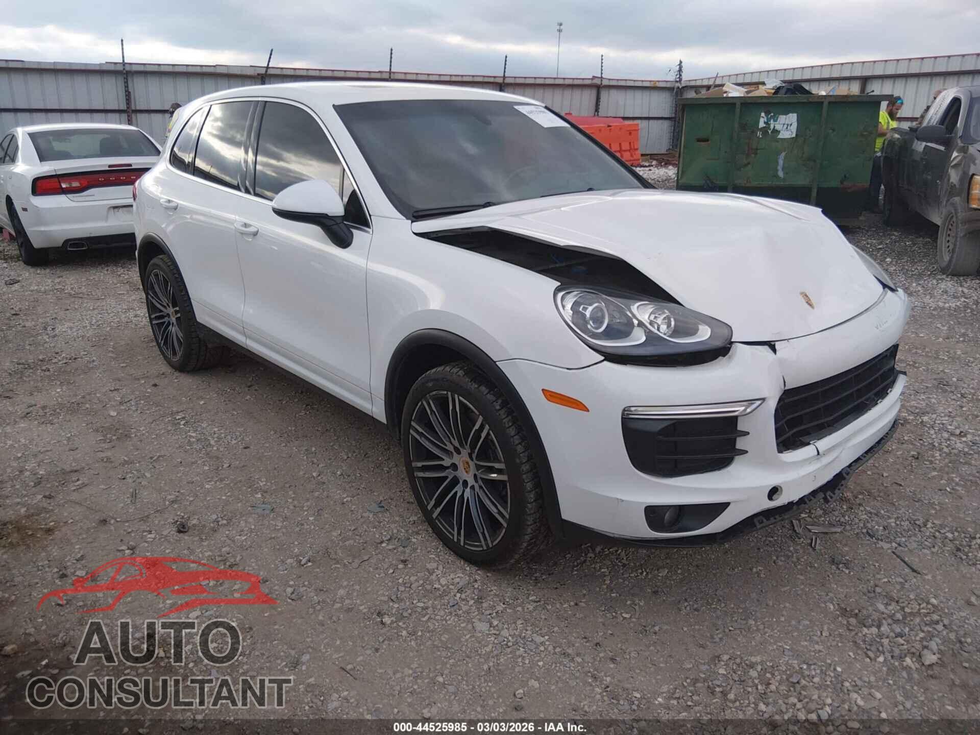 PORSCHE CAYENNE 2016 - WP1AA2A25GLA05215