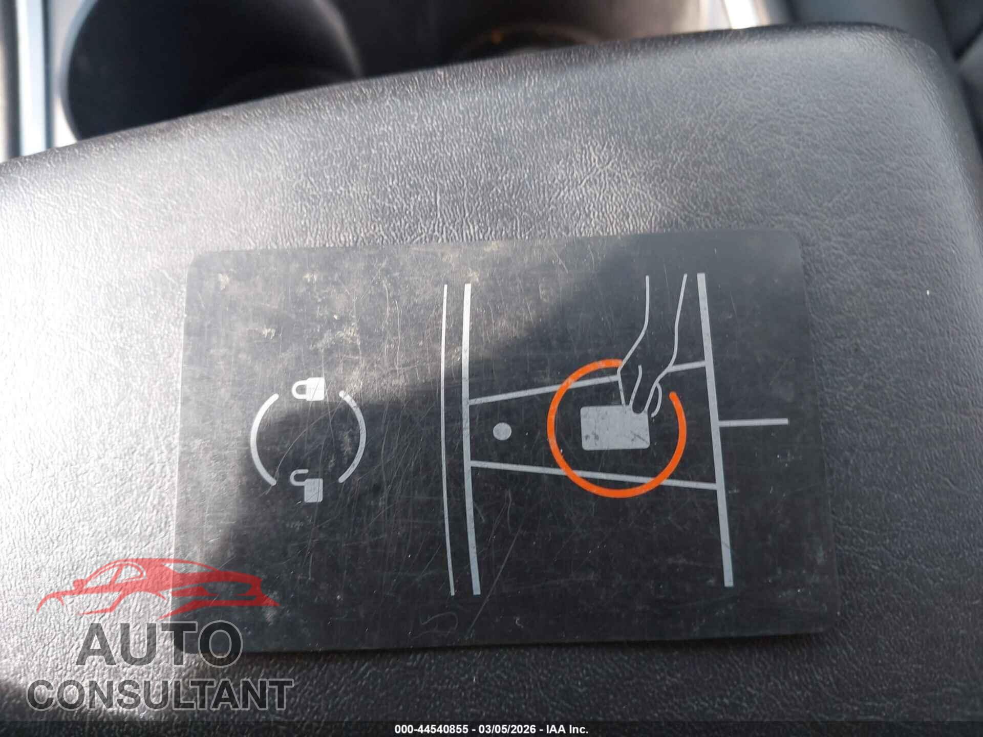 TESLA MODEL 3 2021 - 5YJ3E1EA5MF850574