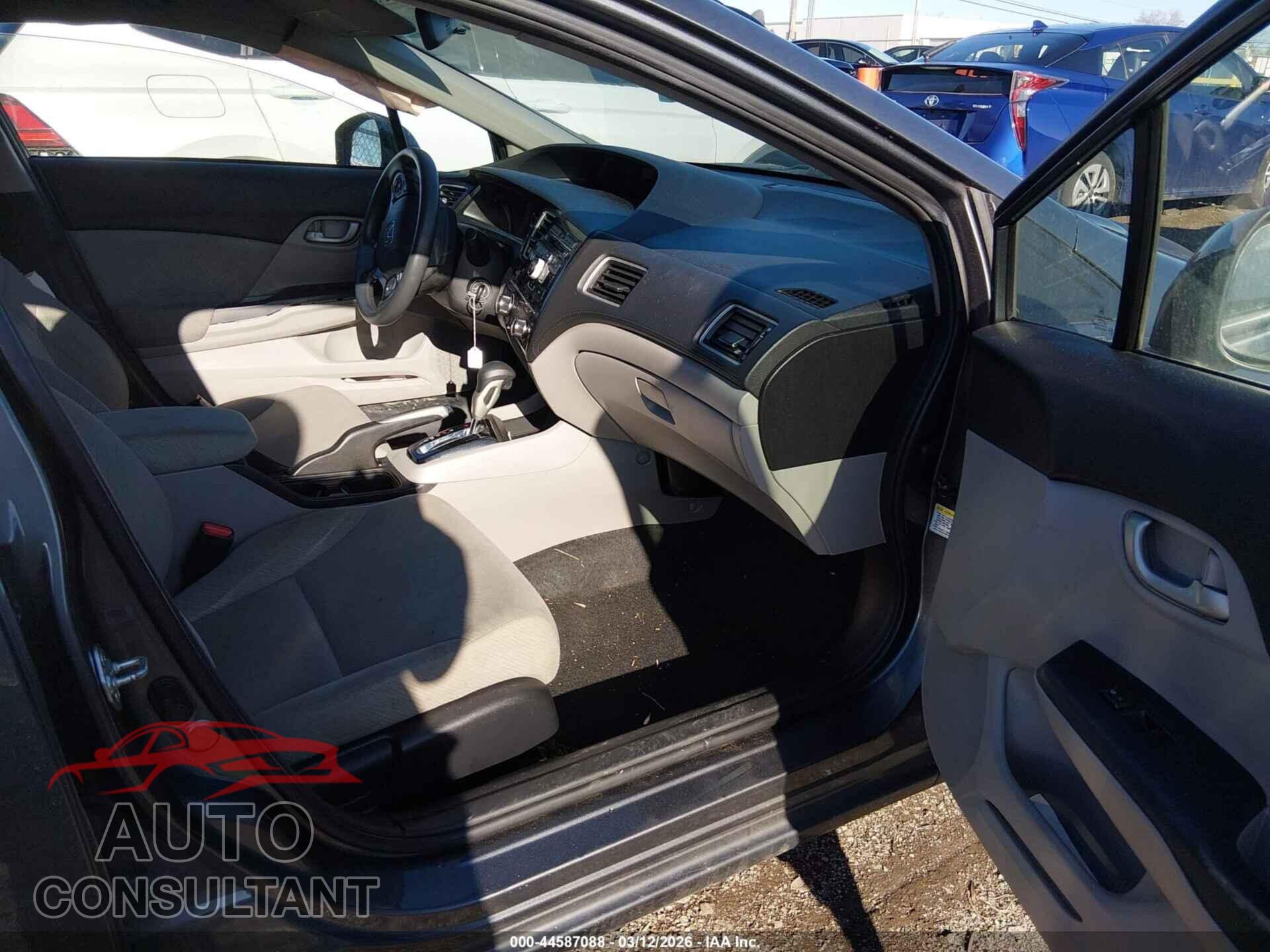 HONDA CIVIC 2013 - 19XFB2F52DE042024