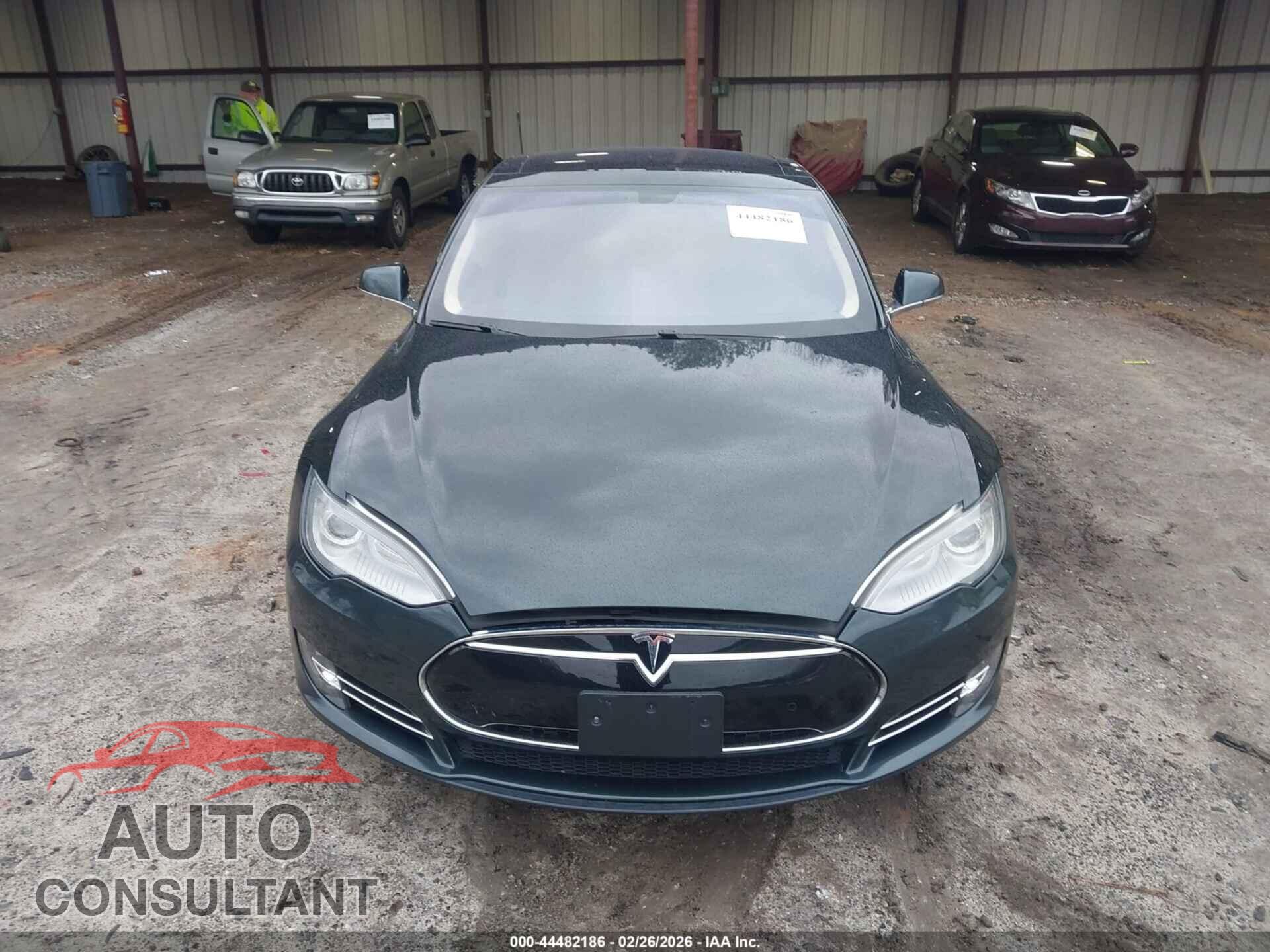 TESLA MODEL S 2013 - 5YJSA1CN2DFP22614