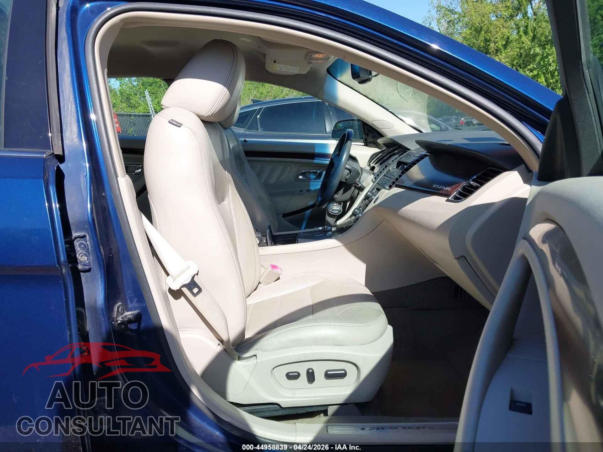 FORD TAURUS 2012 - 1FAHP2FWXCG102106