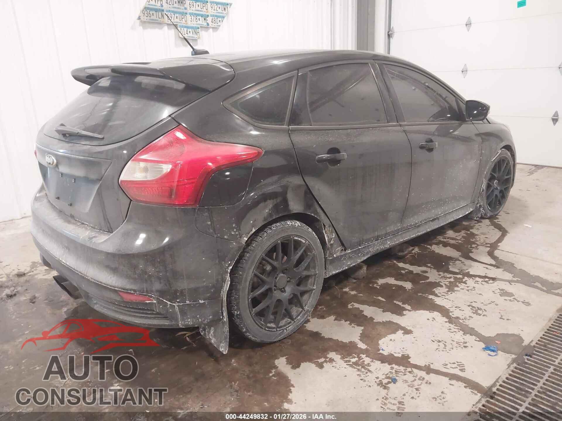 FORD FOCUS ST 2013 - 1FADP3L95DL182071