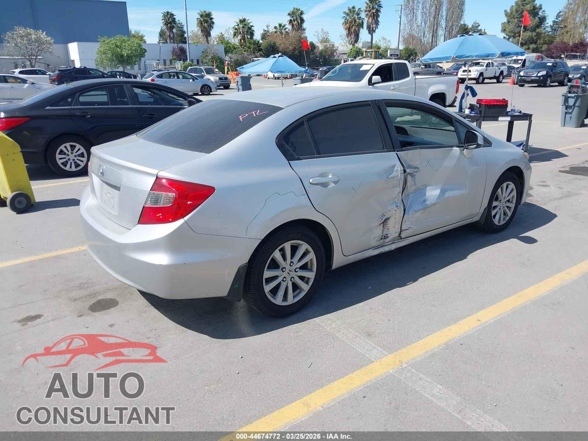 HONDA CIVIC 2012 - 19XFB2F82CE320817