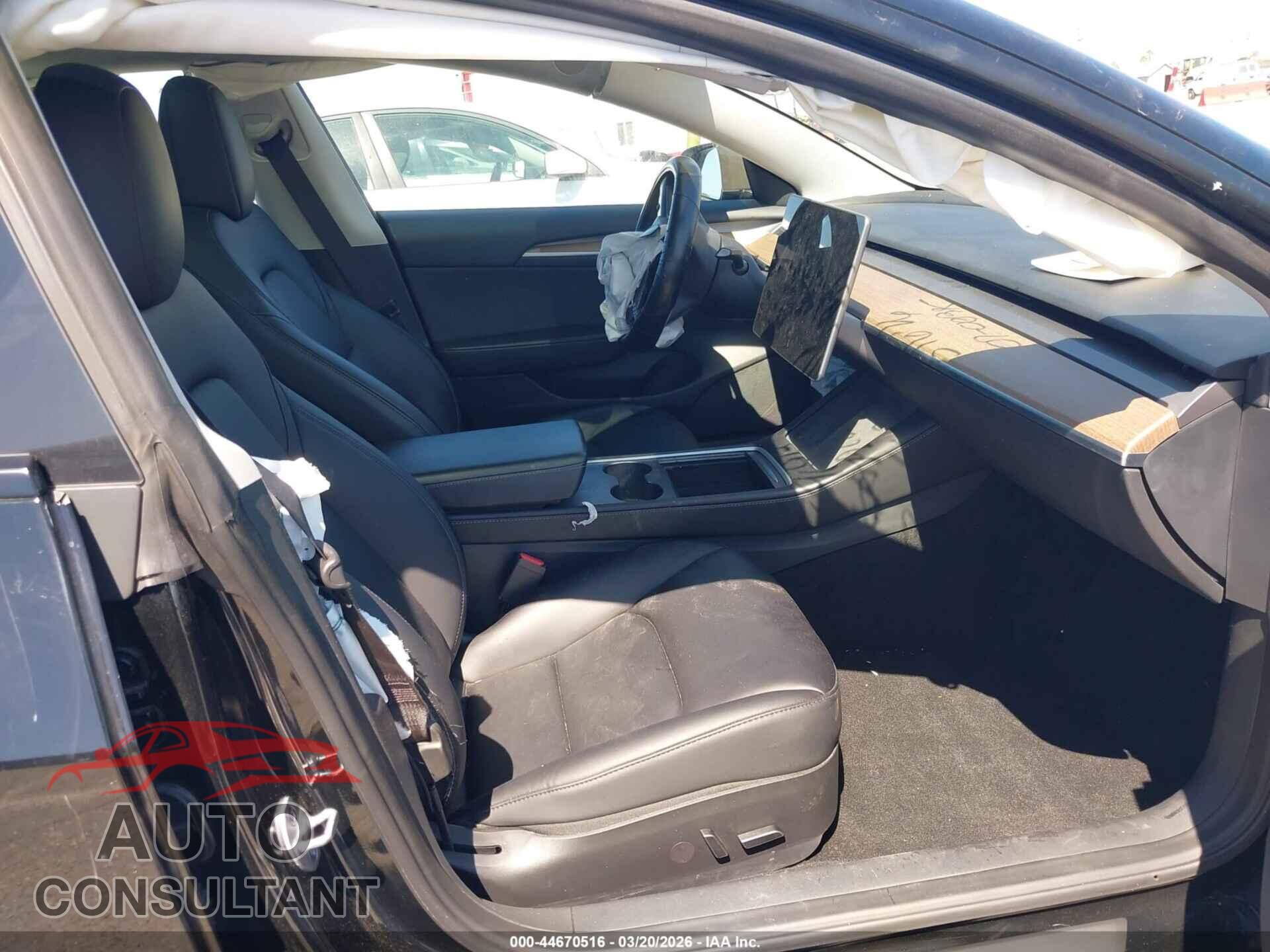 TESLA MODEL 3 2023 - 5YJ3E1EA4PF708236