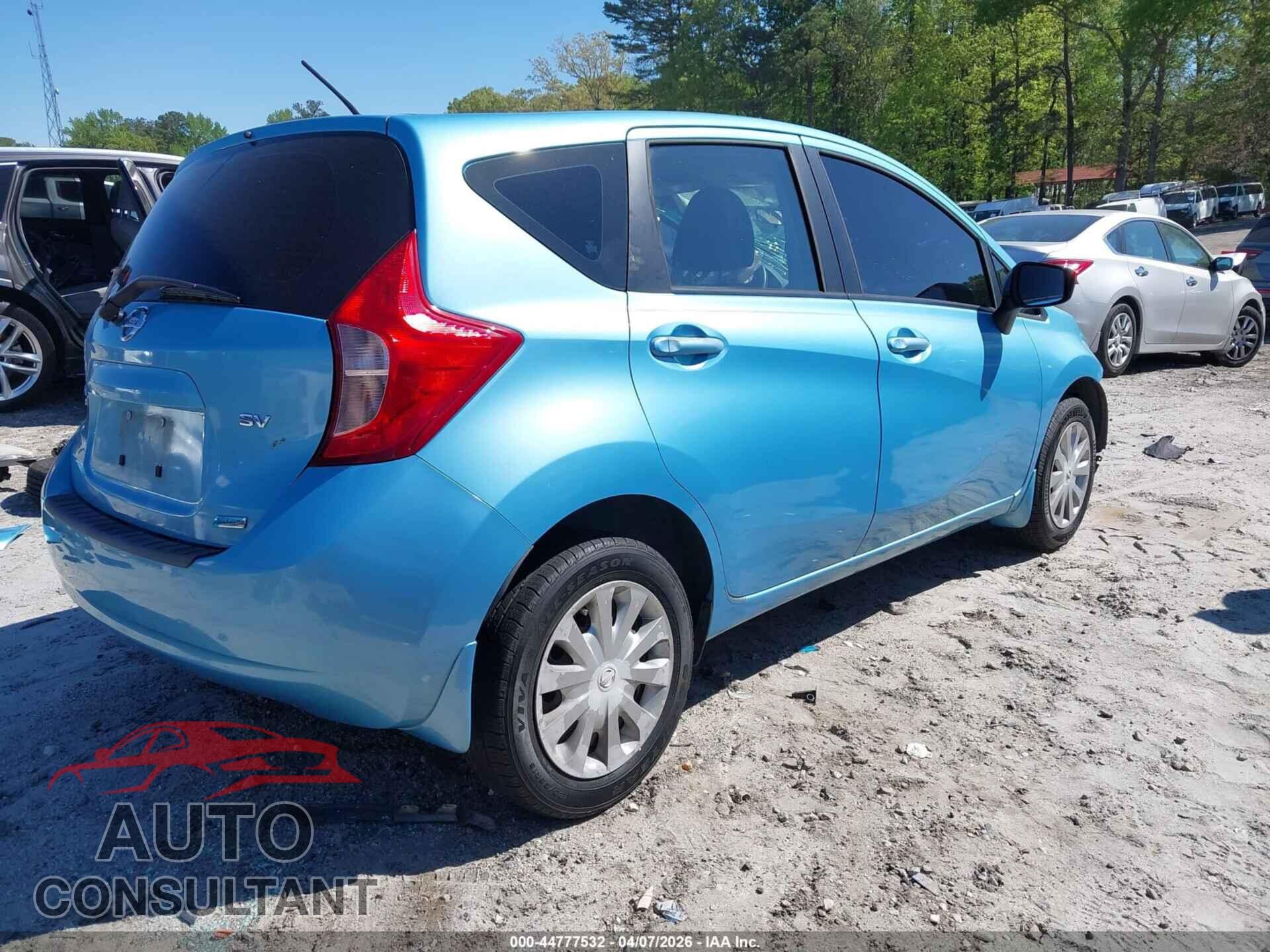 NISSAN VERSA NOTE 2015 - 3N1CE2CP0FL447235