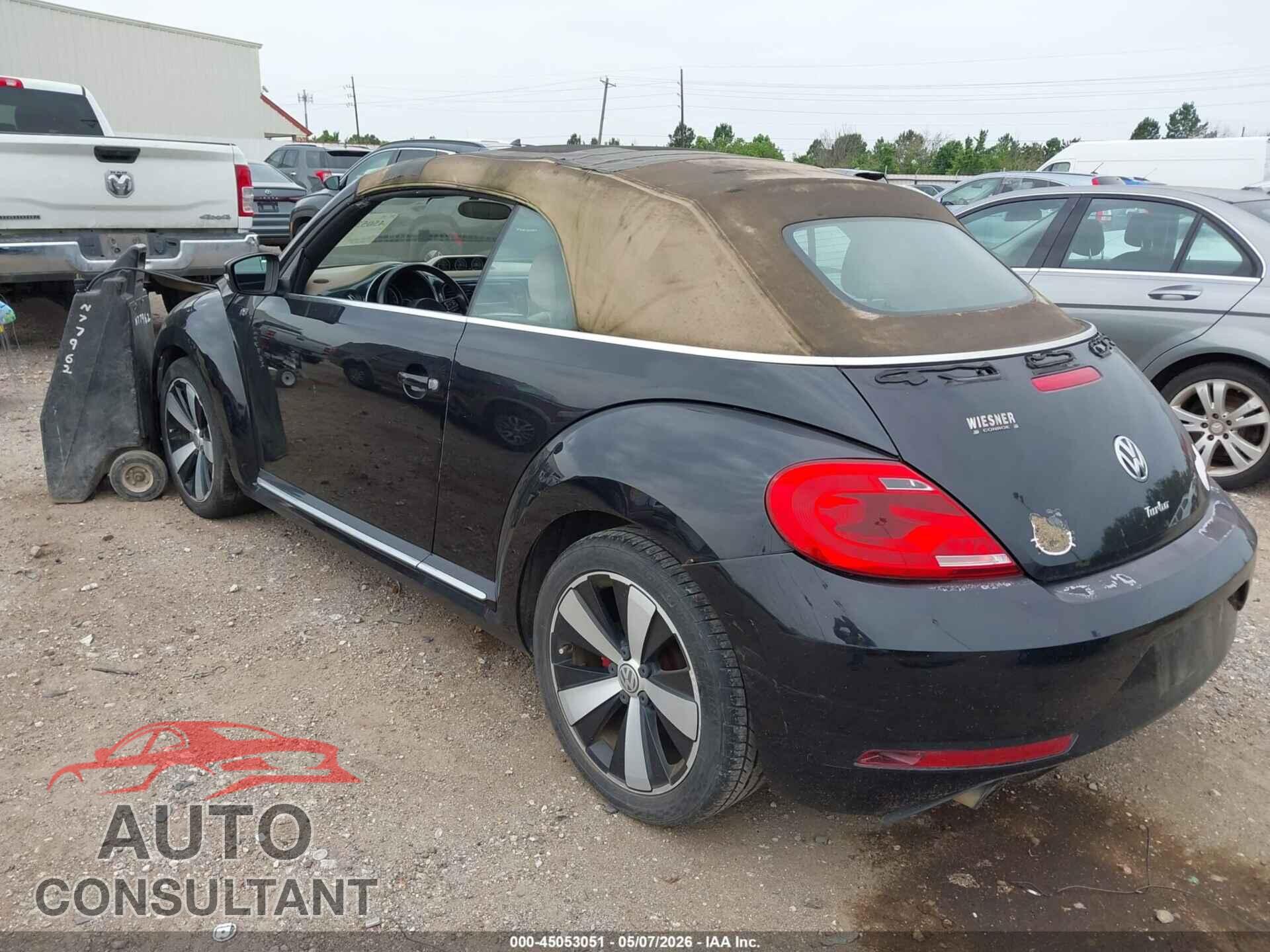 VOLKSWAGEN BEETLE 2014 - 3VW7S7AT4EM821663