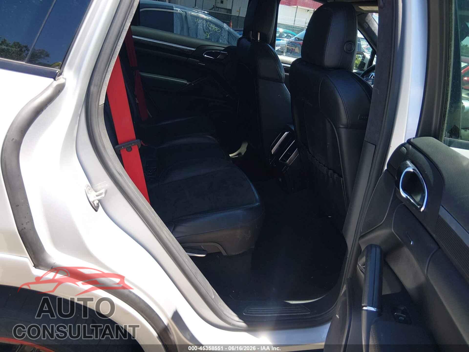 PORSCHE CAYENNE 2013 - WP1AD2A23DLA71247
